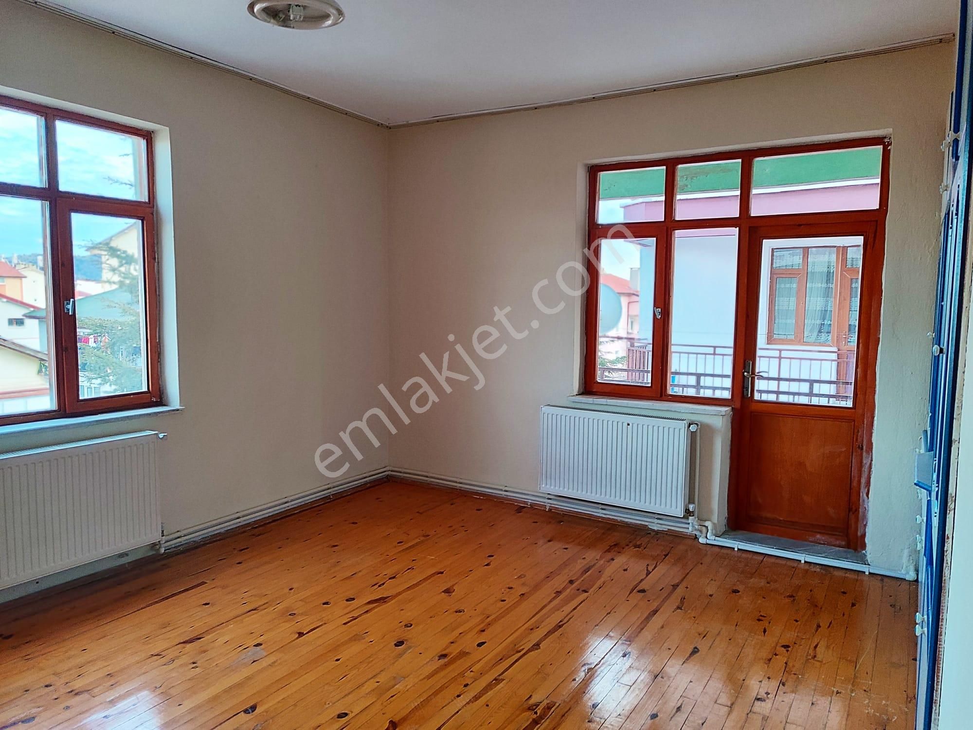 Beyşehir Beytepe Mahallesin De Kiralık Doğalgazlı Daire.3+1