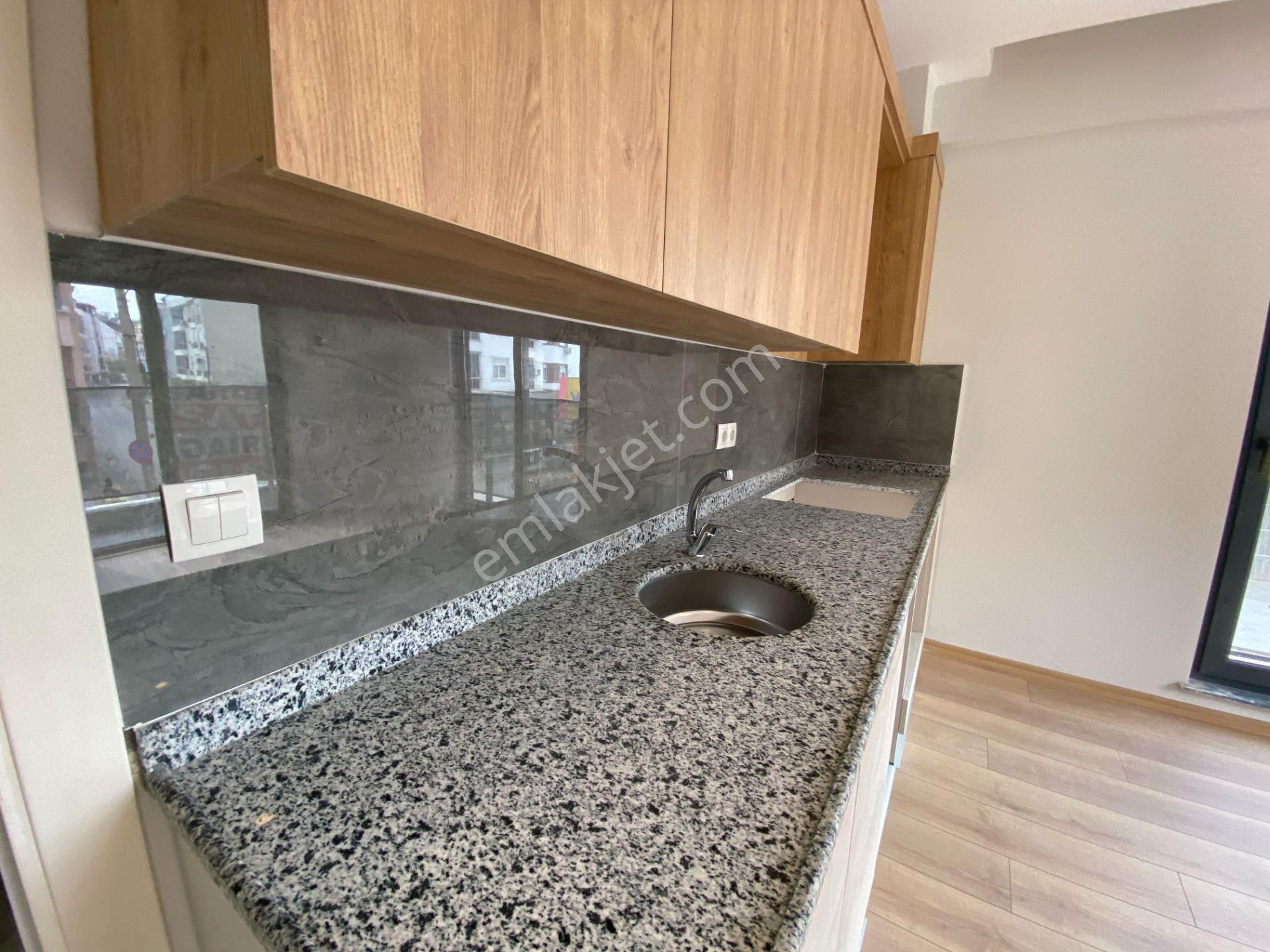 Kaleiçi Ve Tramvay Yakını Katta 2+1 Sıfır Daireler - Görsel 4