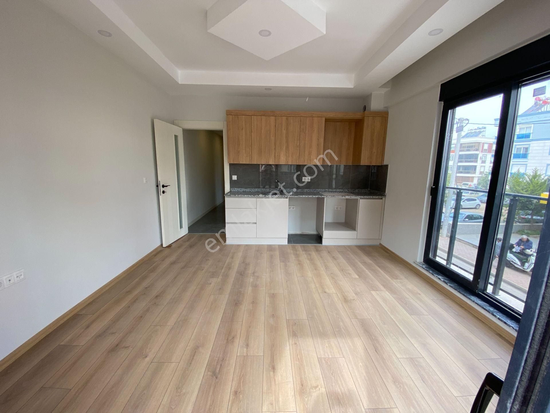 Kaleiçi Ve Tramvay Yakını Katta 2+1 Sıfır Daireler - Görsel 7