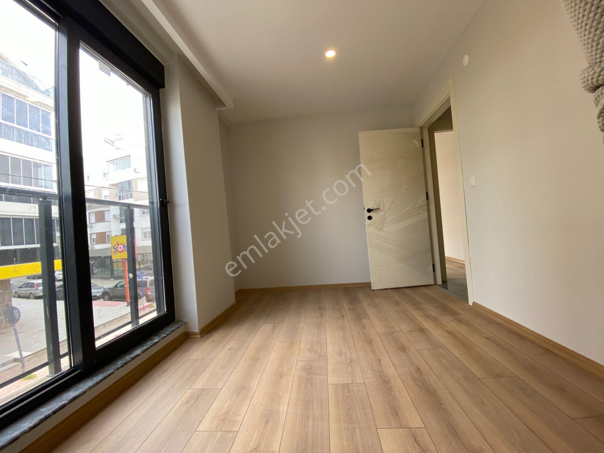 Kaleiçi Ve Tramvay Yakını Katta 2+1 Sıfır Daireler - Görsel 16