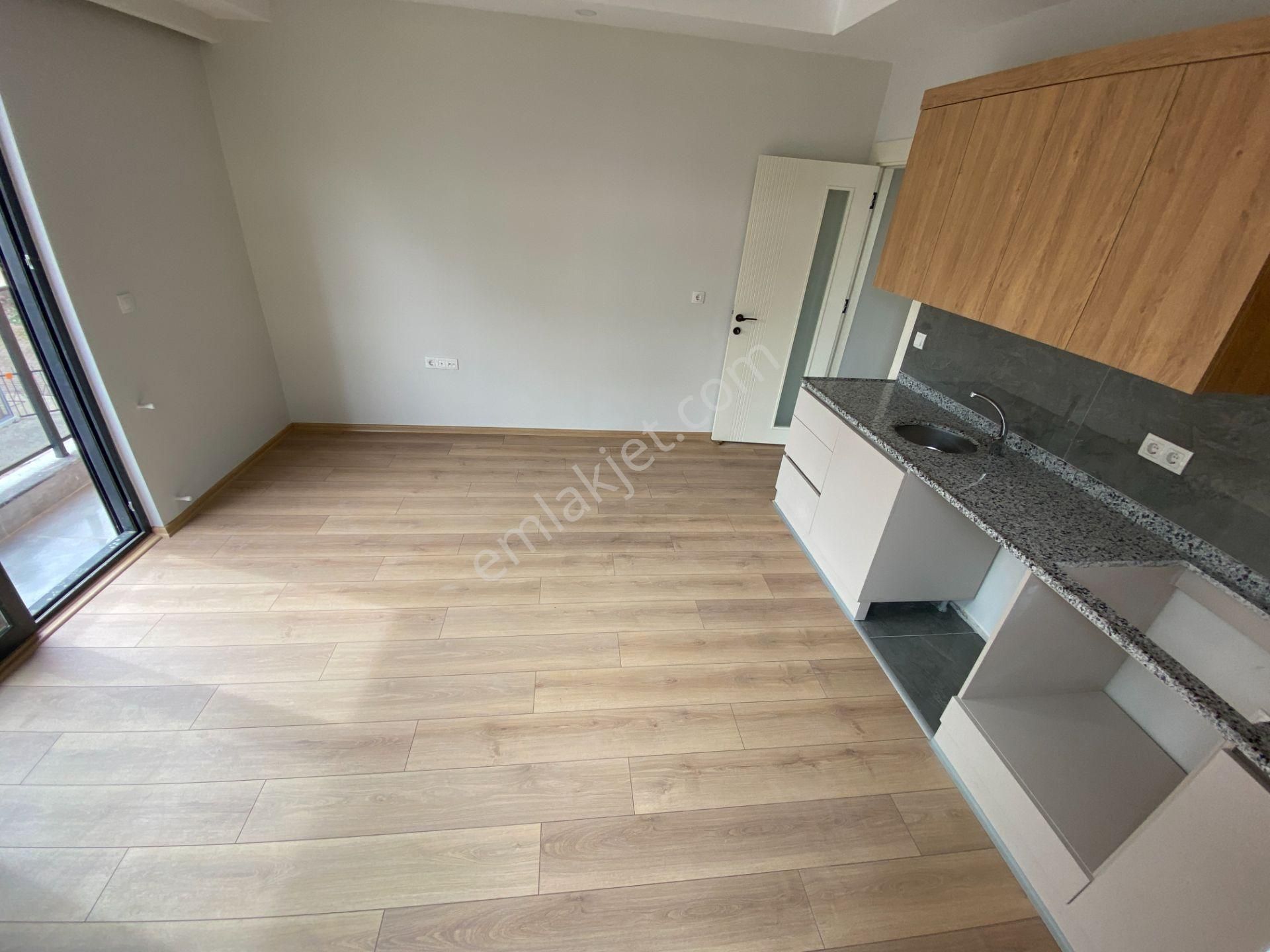 Kaleiçi Ve Tramvay Yakını Katta 2+1 Sıfır Daireler - Görsel 5