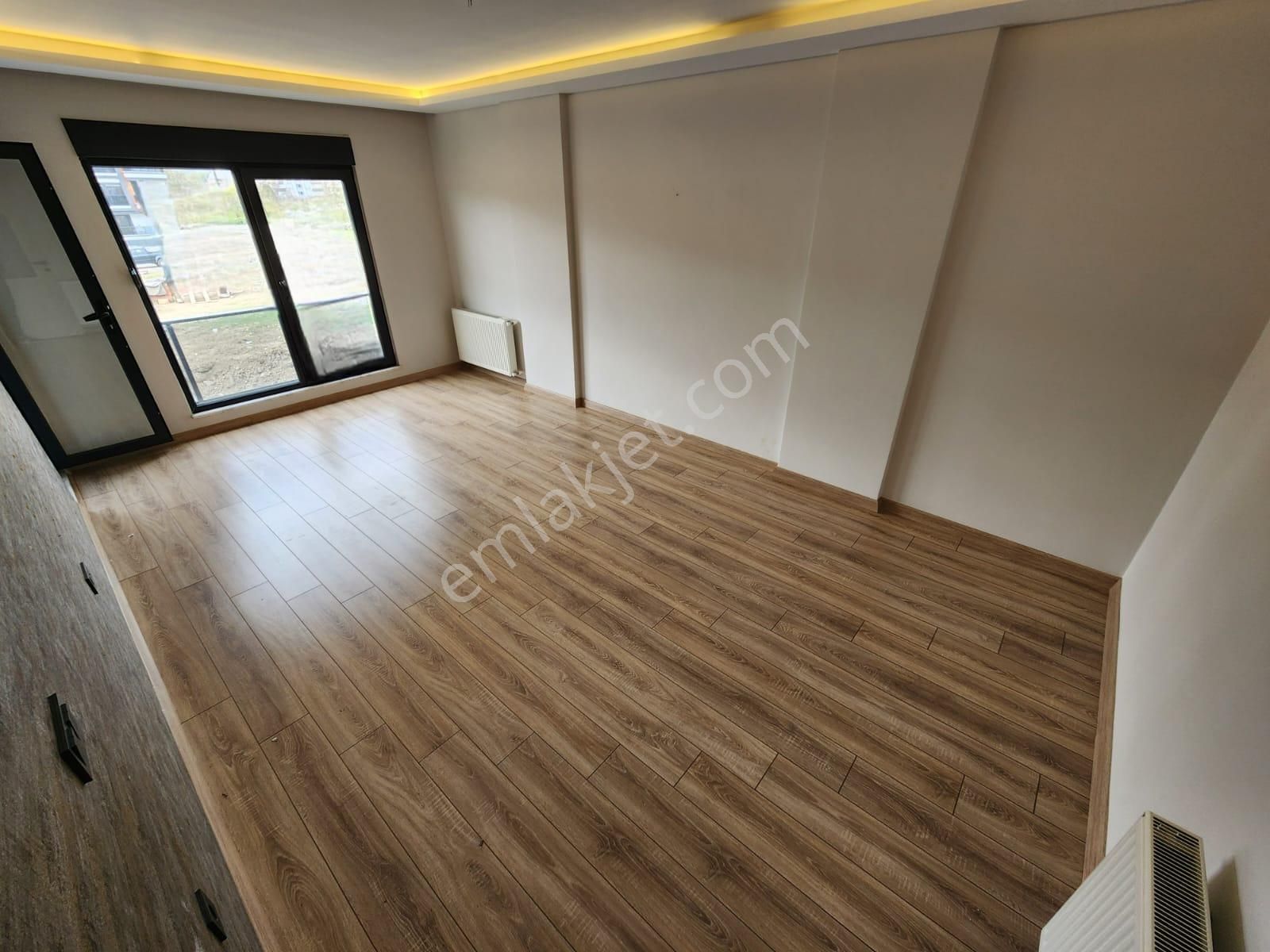 Kumsaldan İkizçayda Asansörlü 2 Yaşında Ön Cephe_2+1_geniş Daire - Görsel 14