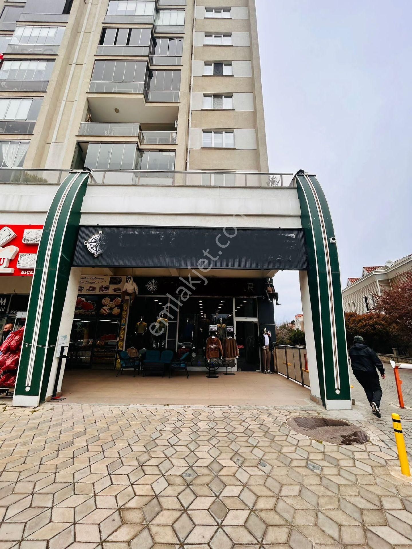 Emlak Konutları Bölgesinde 280m² Düz Giriş Satılık Dükkan - Görsel 3