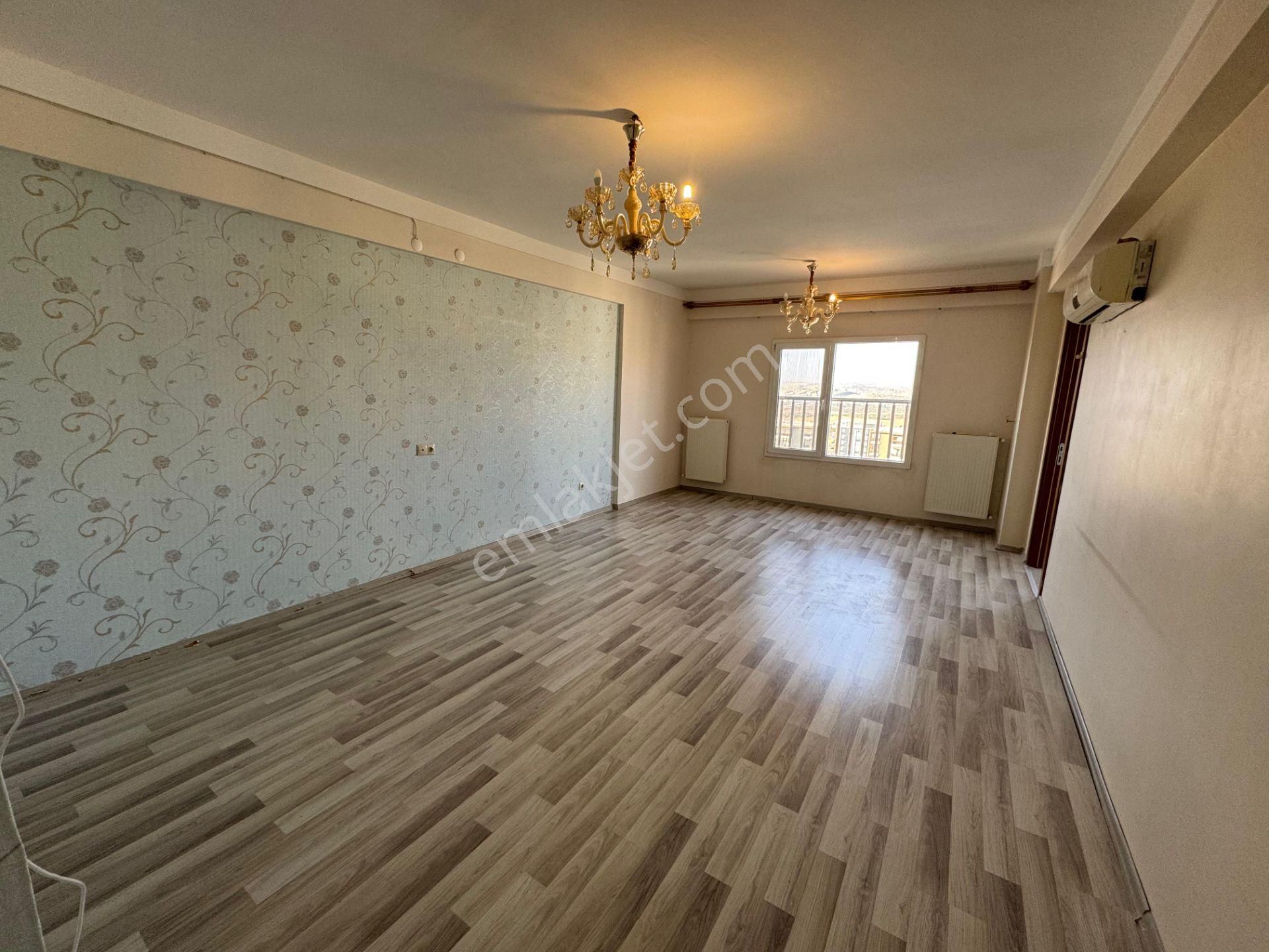 Karaköprü Mehmetçik Satılık Daire Yaşarsoy Gyo'dan Ataşehir Prestij Sitesi Peyzaj Cepheli 4+1 Daire