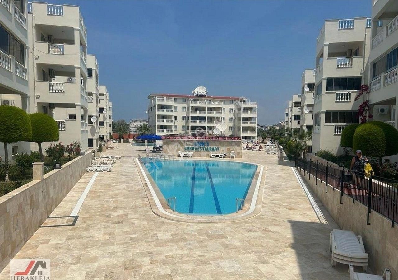 Didim Çamlık Satılık Daire Didim Çamlık Mahallesi Havuzlu Site İçinde Satılık 1+1 Eşyalı Daire