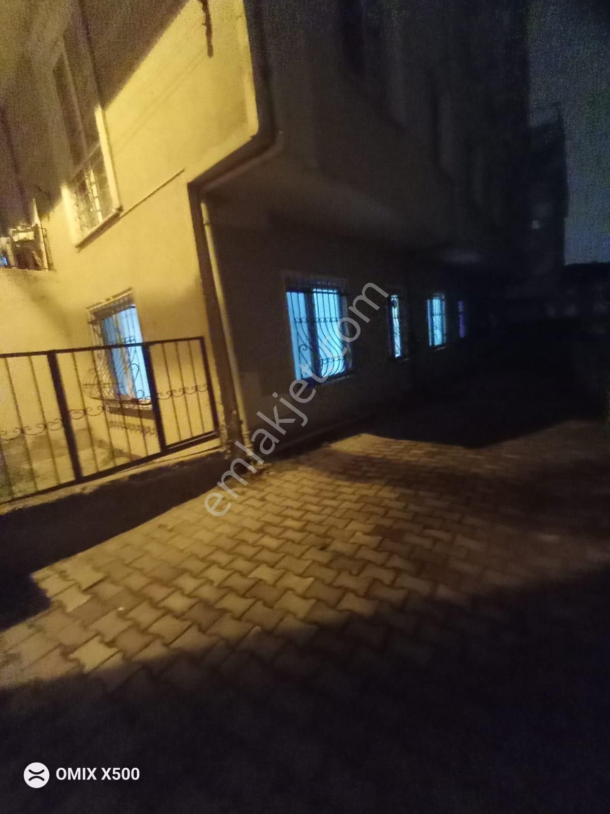 Maltepe Fındıklıda Satılık Bahçe Katı 2+1 Ön Daire Kiracılı