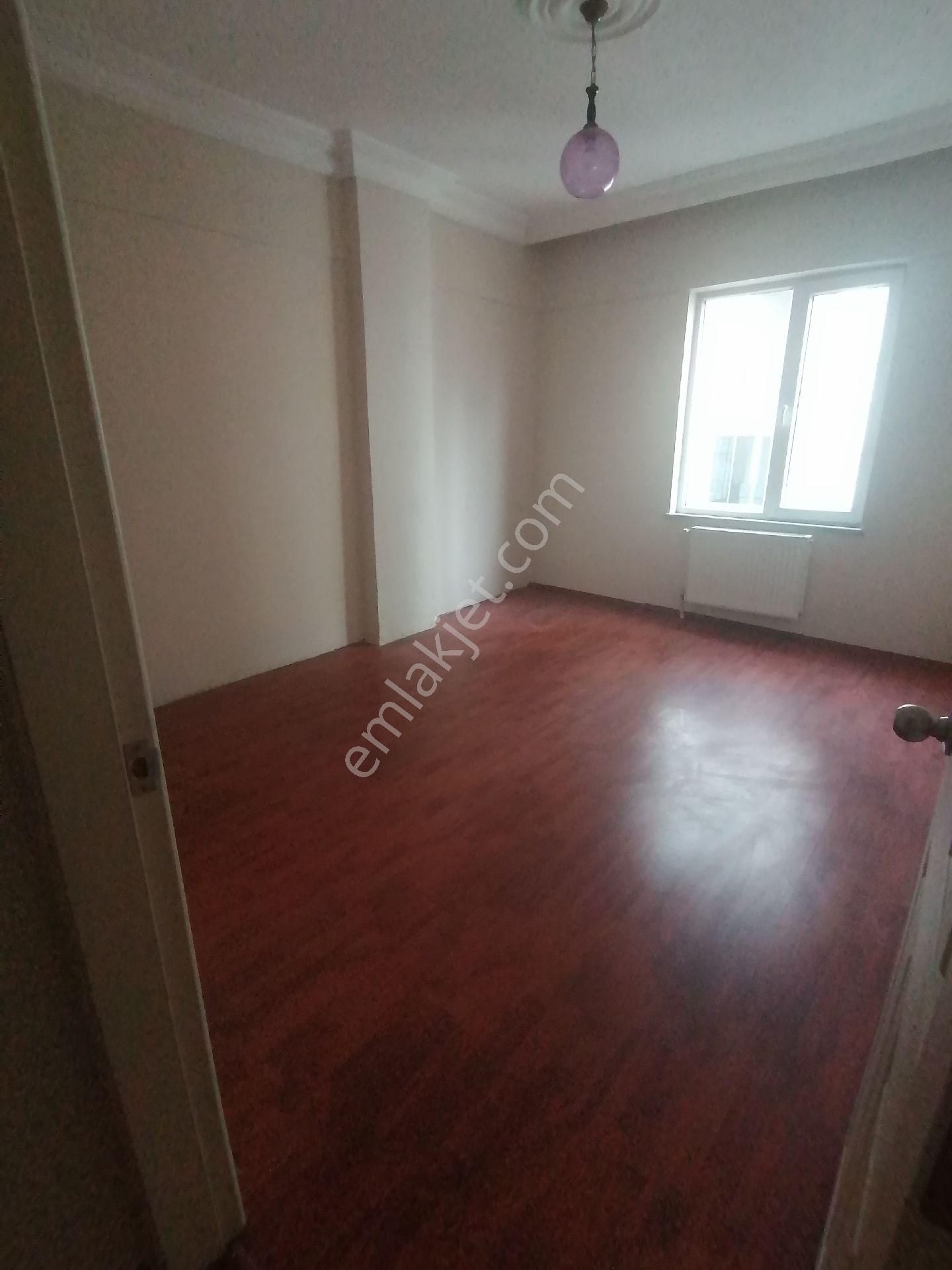 Ümraniye Armağanevler Kiralık Daire Bekara Uygun Temiz Daire - Görsel 14