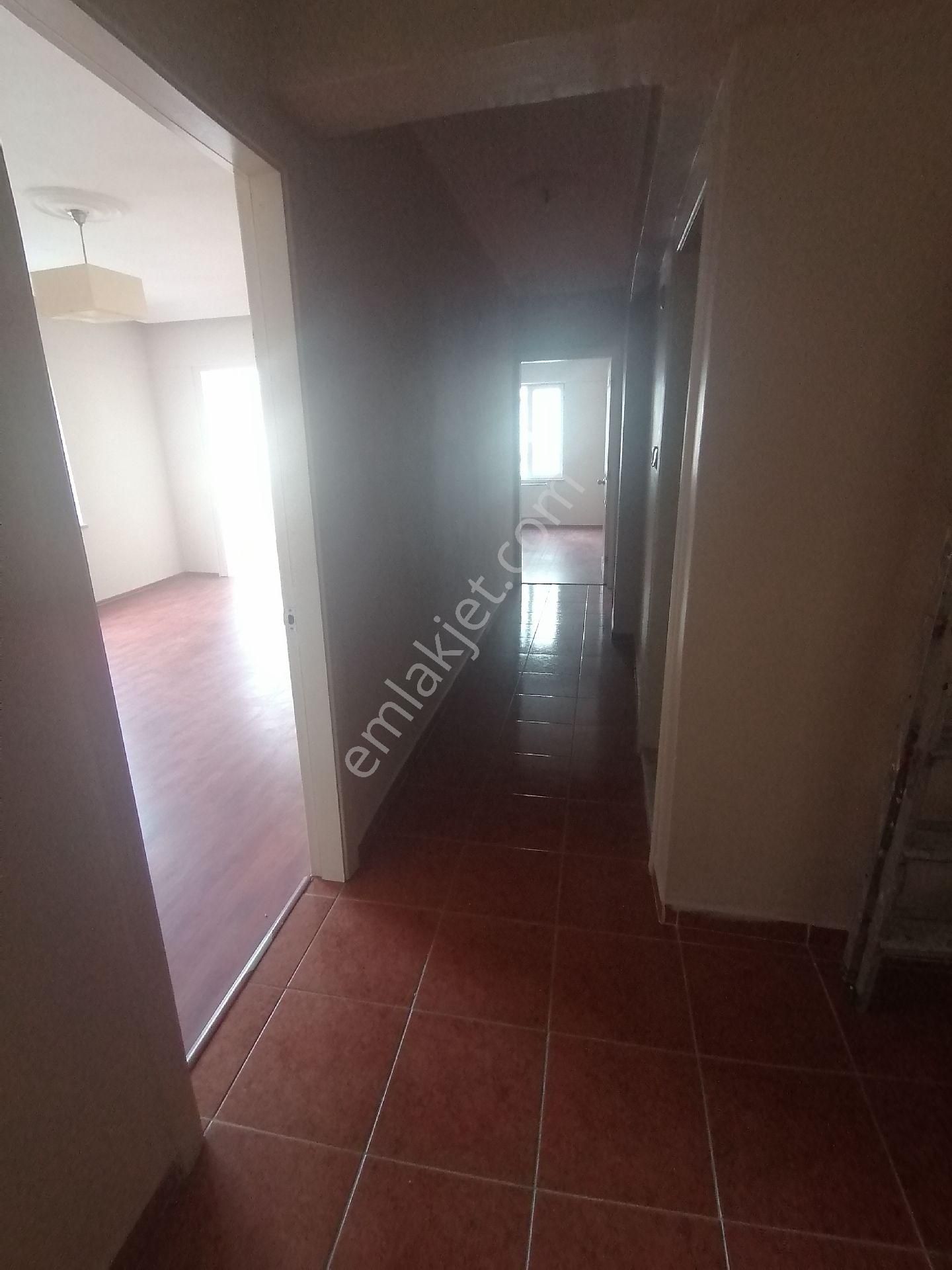 Ümraniye Armağanevler Kiralık Daire Bekara Uygun Temiz Daire - Görsel 21