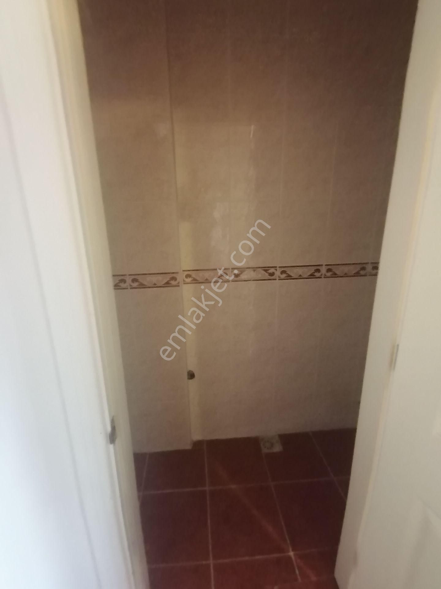 Ümraniye Armağanevler Kiralık Daire Bekara Uygun Temiz Daire - Görsel 9