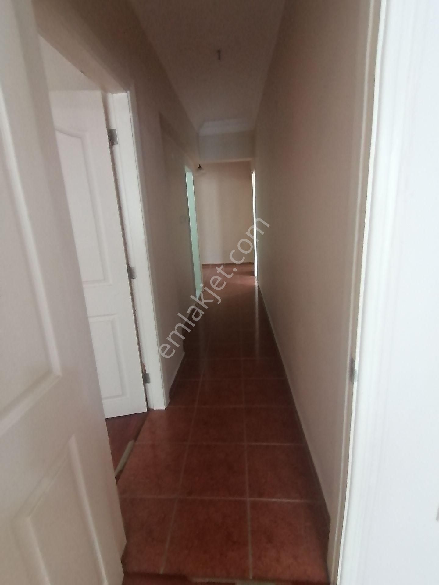 Ümraniye Armağanevler Kiralık Daire Bekara Uygun Temiz Daire - Görsel 10