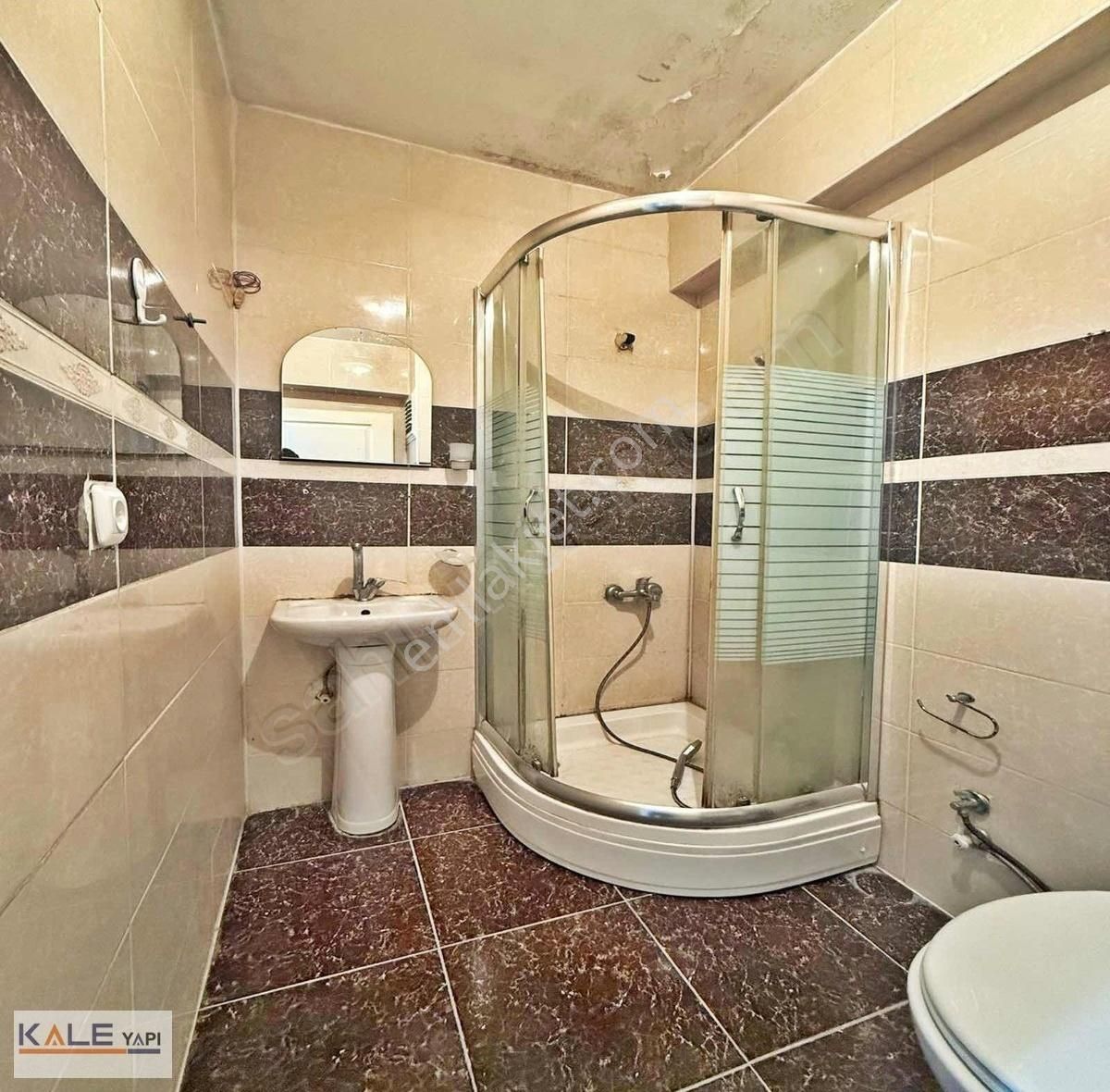 Merkezi Konumda 2+1 Tek Daire Üzeri Satılık Daire