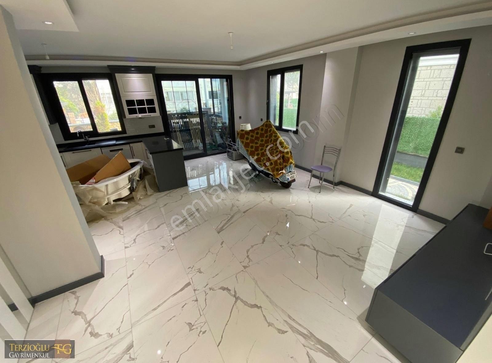 Terzioğlu'ndan Altınoluk Merkezde 4+1 Ultra Lüks Müstakil Villa - Görsel 13