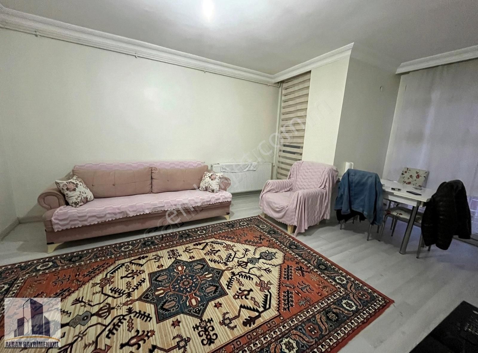 Alban'dan İşlek Cadde Üzeri Balkonlu 1+1 Satılık Ara Kat..!! - Görsel 4