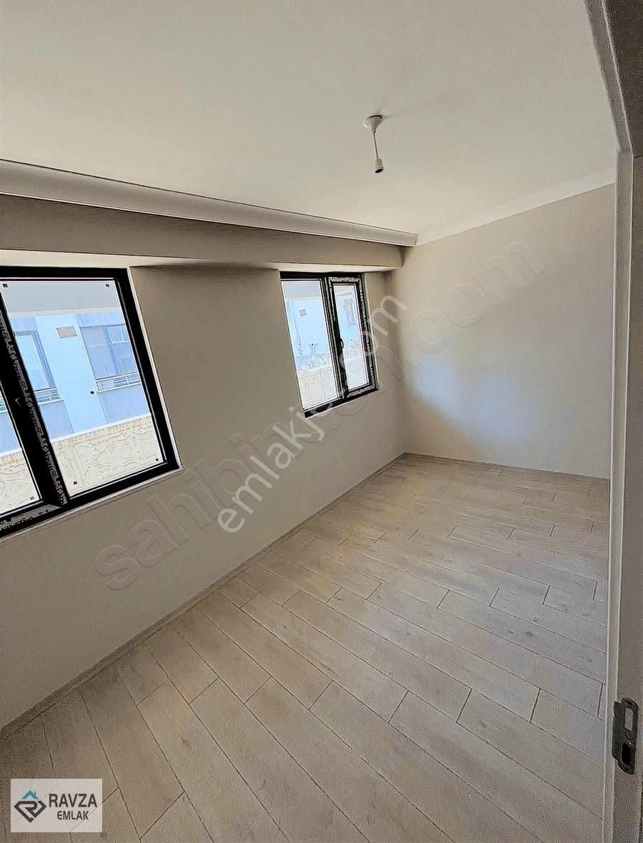 Ravza Emlak'tan Sıfır Yerden Isıtmalı Ebeveyn Banyolu Lüx Daire - Görsel 4