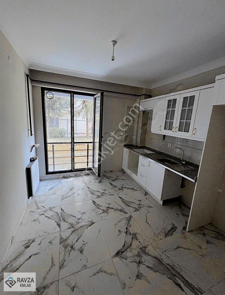 Ravza Emlak'tan Sıfır Yerden Isıtmalı Ebeveyn Banyolu Lüx Daire - Görsel 3