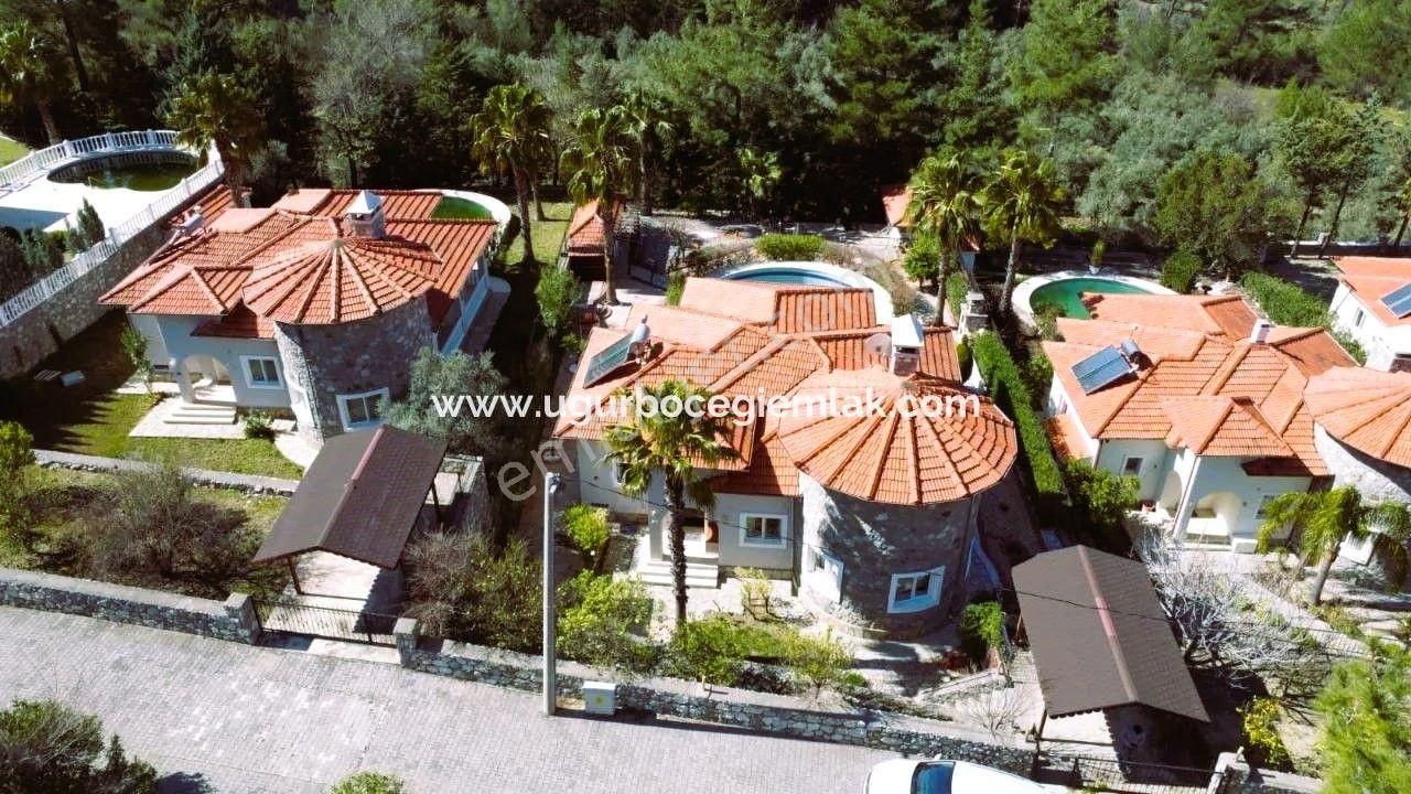 Dalaman'ın Cennet Köşesi Akkaya'da 3+1 Havuzlu Villa - Görsel 3
