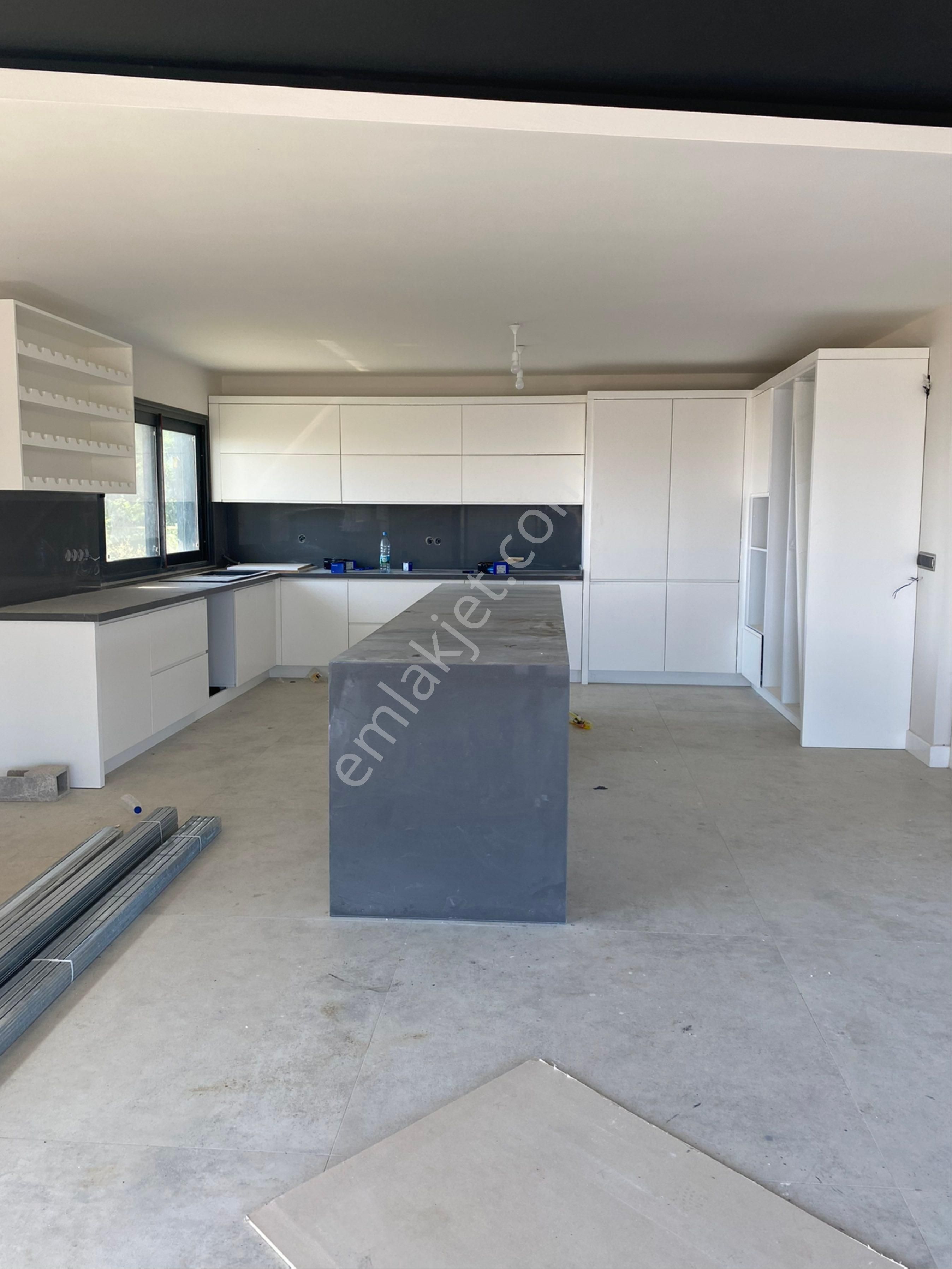 Çeşme Fenerburnunda Stılık Malikane - Görsel 18