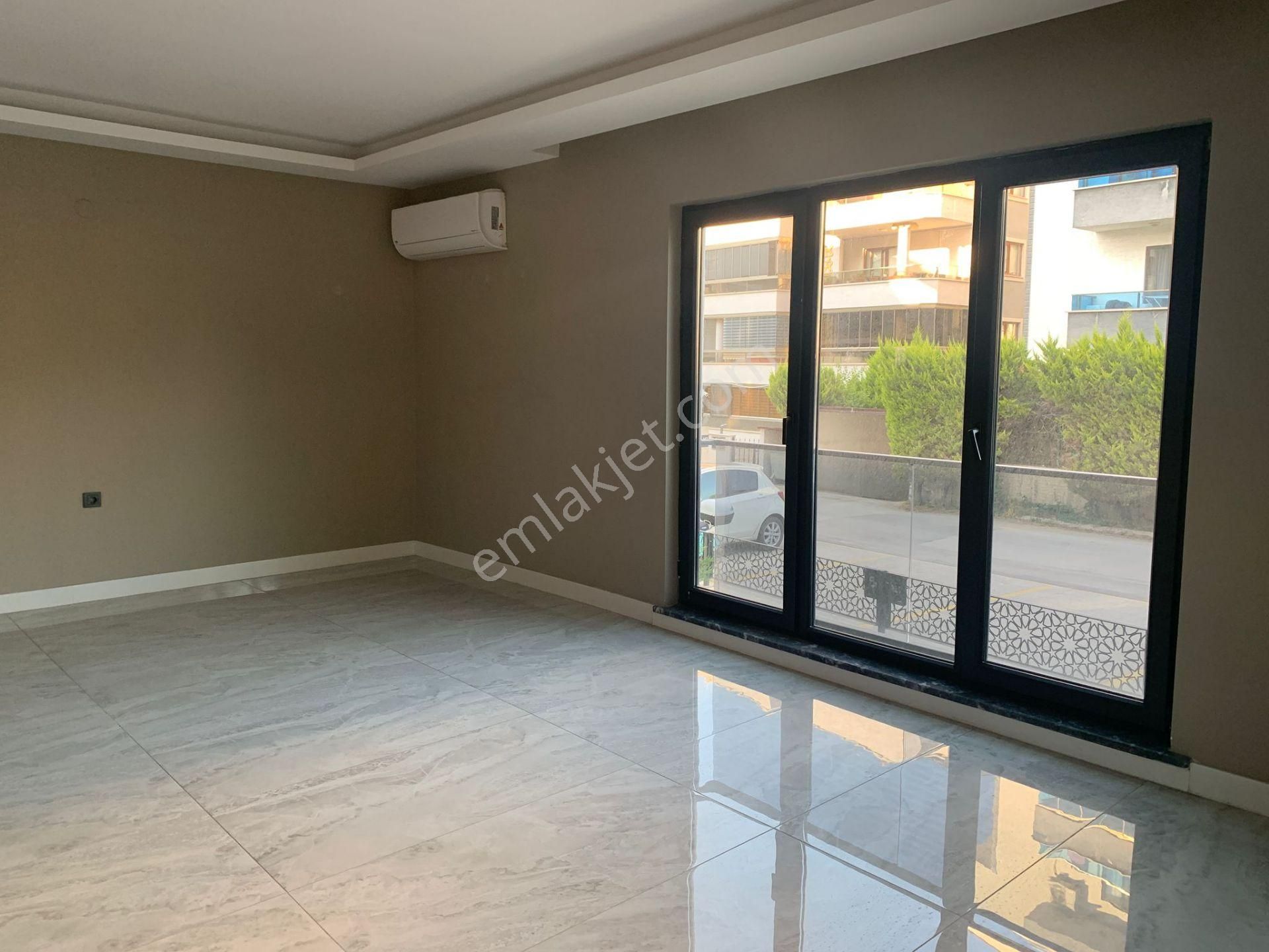 Turyap Leyla Akçınar'dan Balat'ta 3+1 Kiralık - Görsel 3