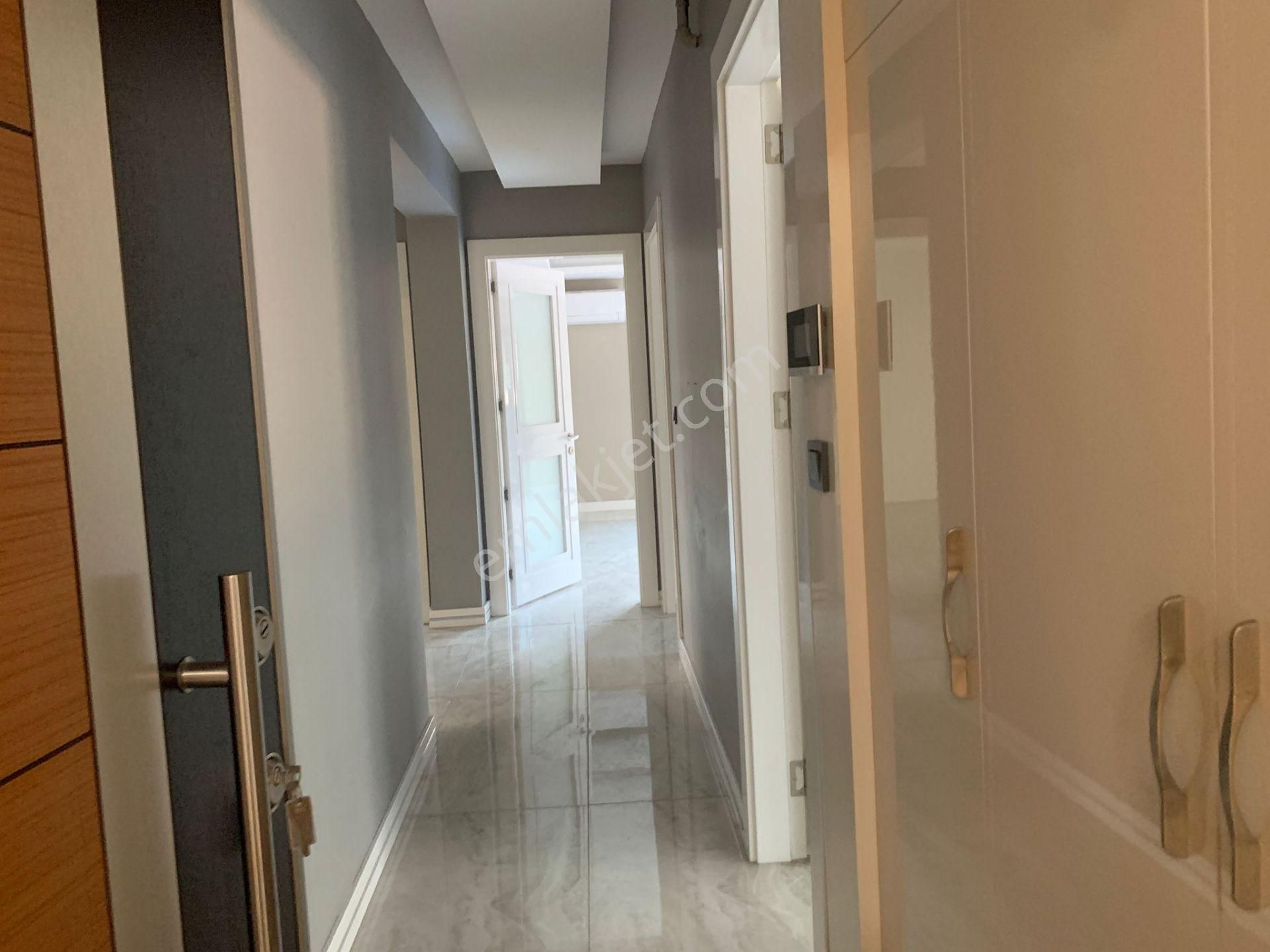 Turyap Leyla Akçınar'dan Balat'ta 3+1 Kiralık - Görsel 24