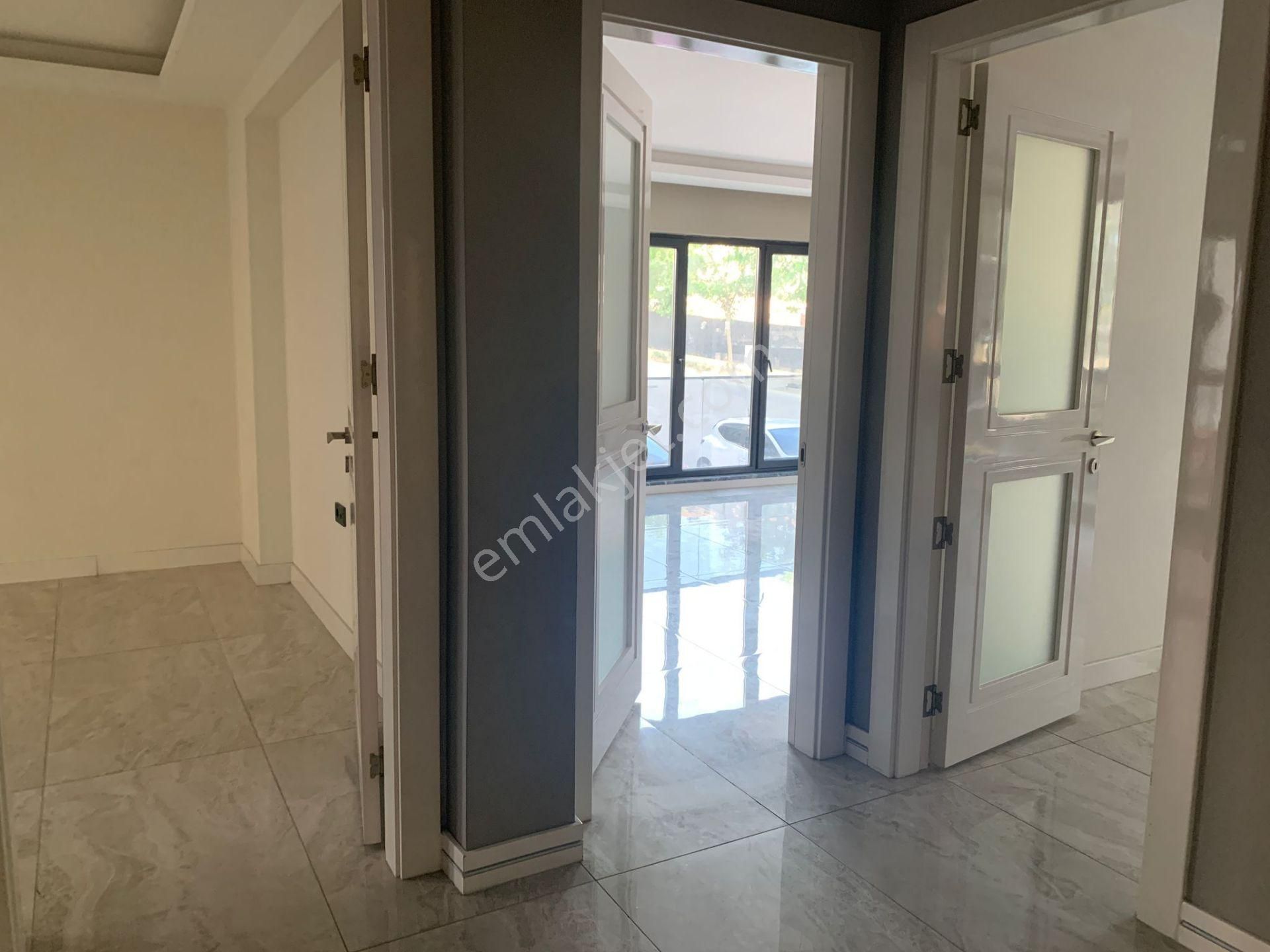 Turyap Leyla Akçınar'dan Balat'ta 3+1 Kiralık - Görsel 17