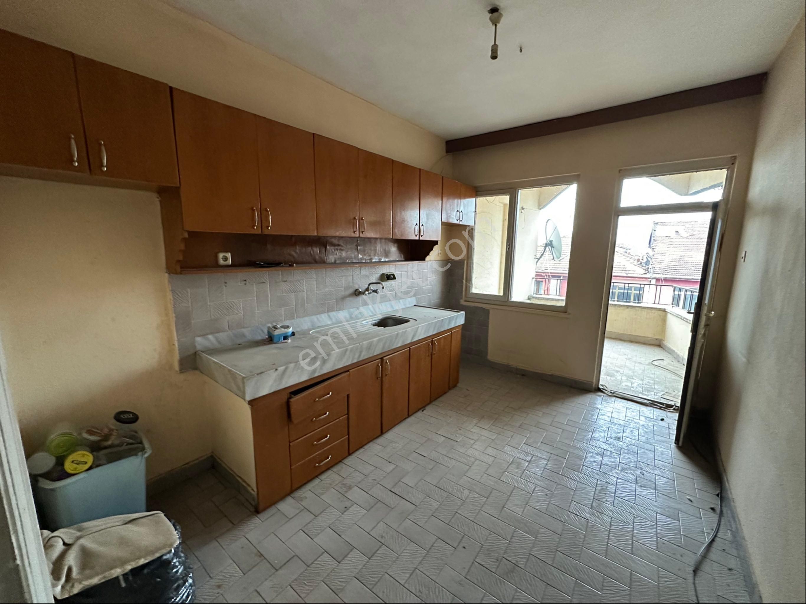 Düzce Merkezde Satılık 3+1 Daire - Görsel 11