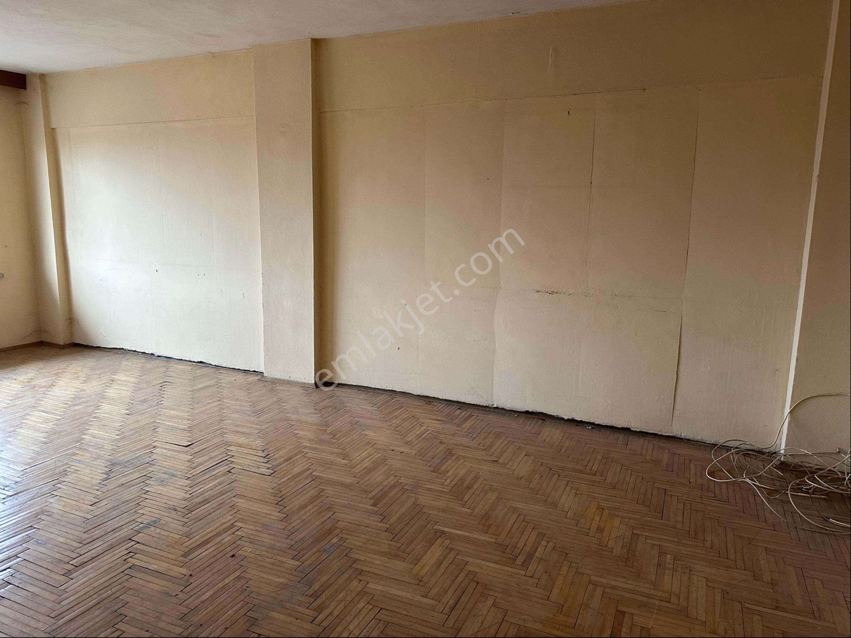 Düzce Merkezde Satılık 3+1 Daire - Görsel 15