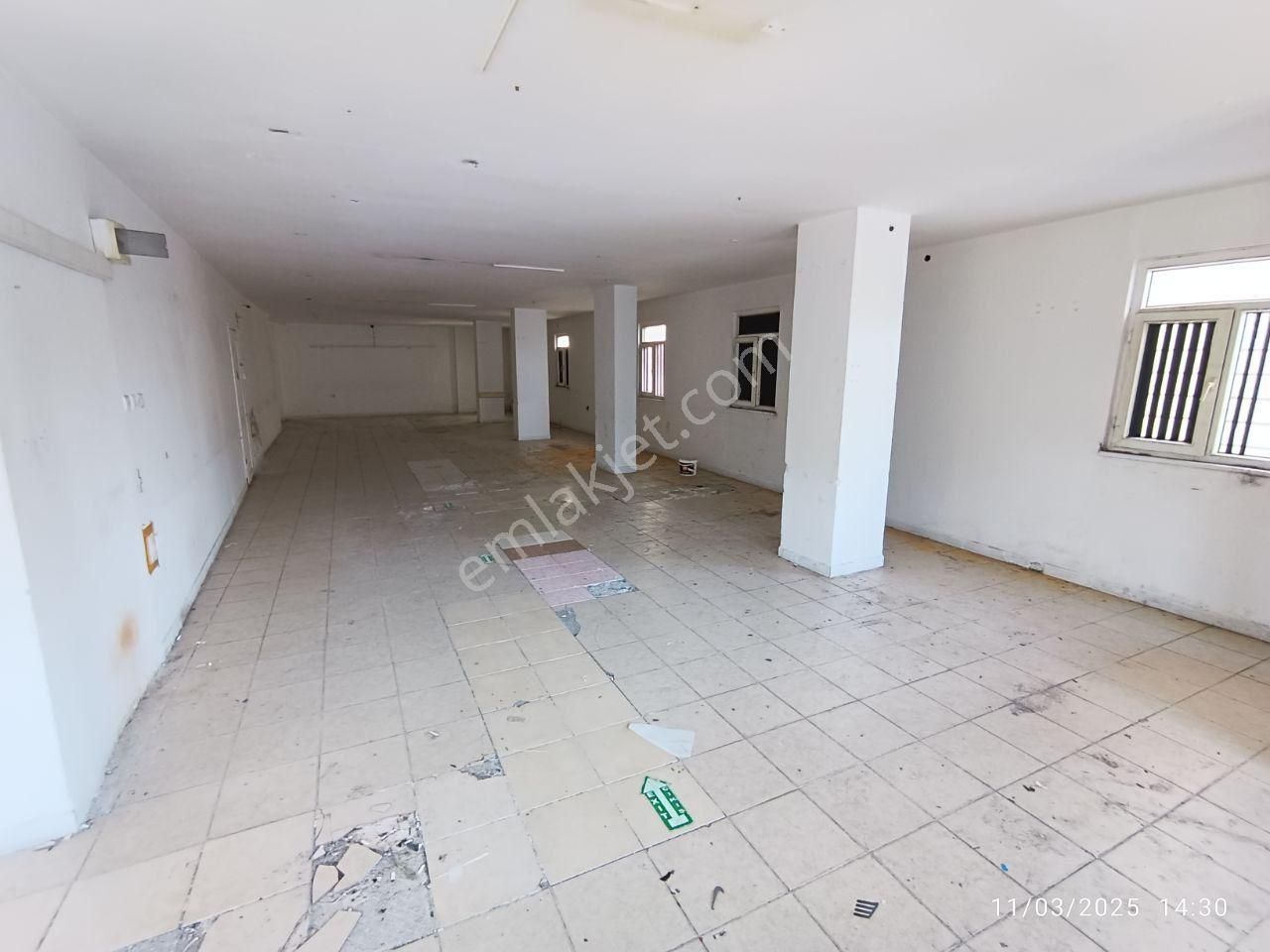 Bağcılar Güneşli Mah Kiralık İşyeri 1. Kat 430m2!
