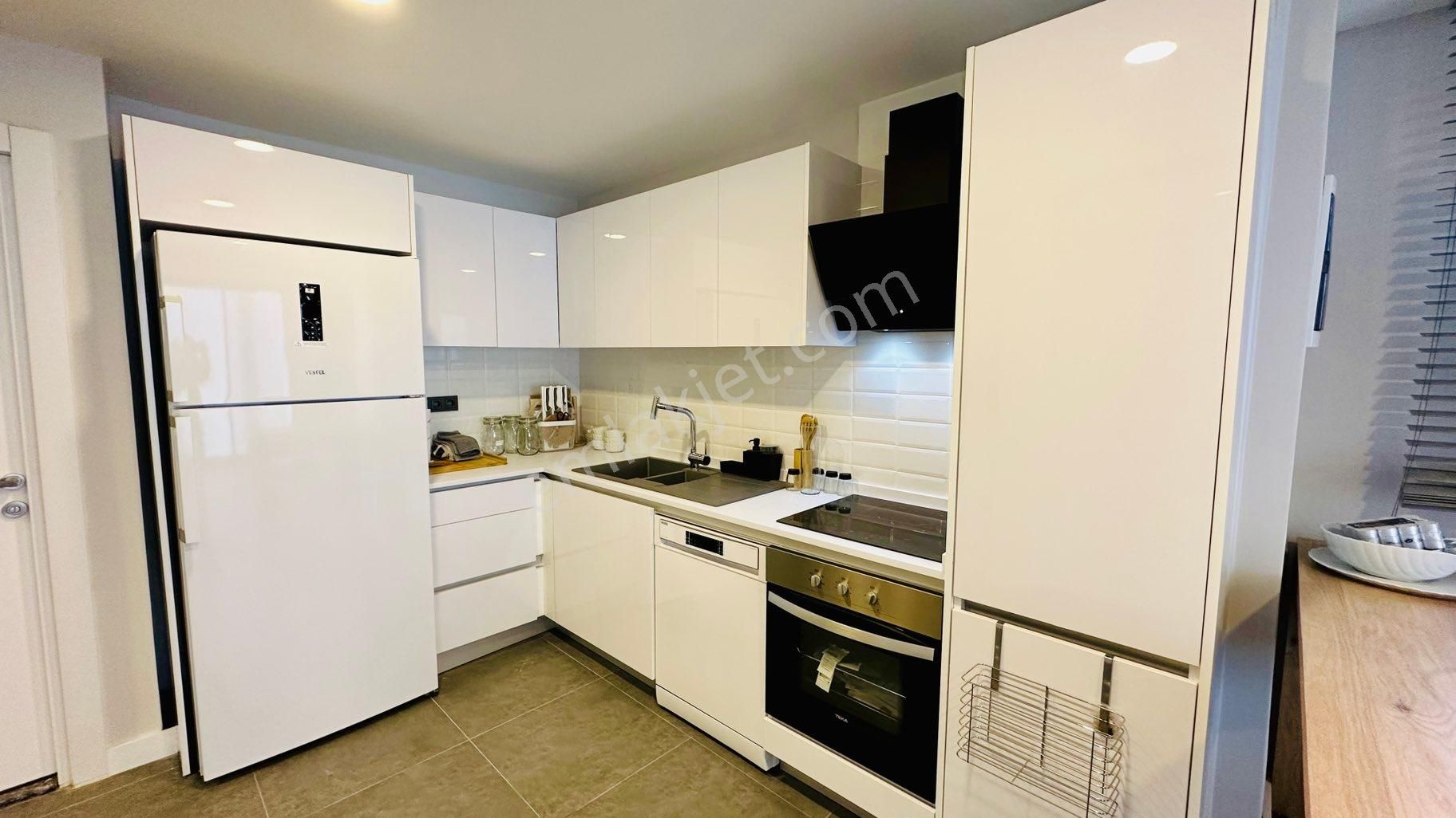 Bodrum Bağla Eşyalı Satılık 2+1 Bahçe Kat Daire Denize 50 Metre - Görsel 14