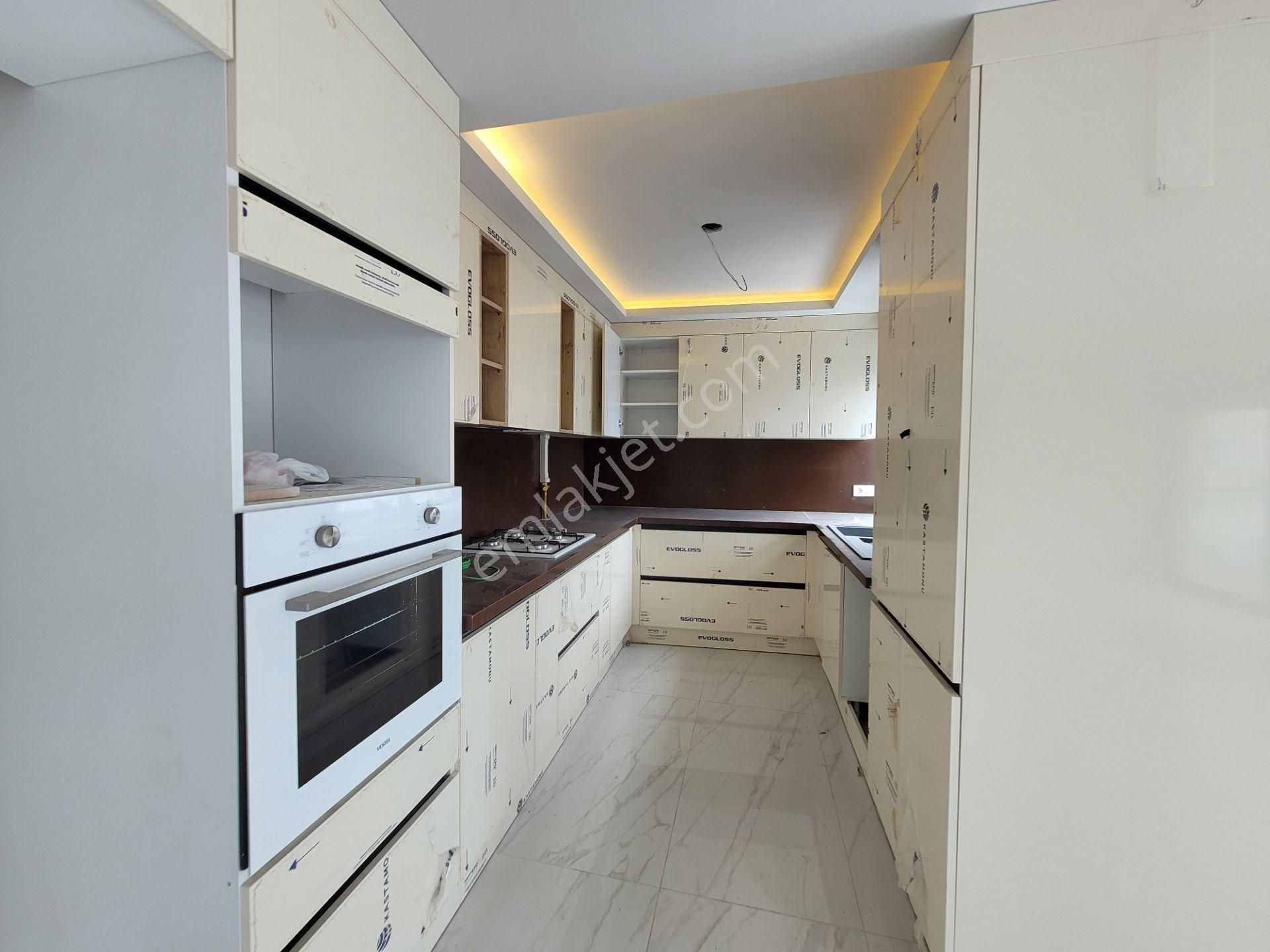 Kuşadası Ege Mah Satılık Yeni 3+1 Daire - Görsel 15