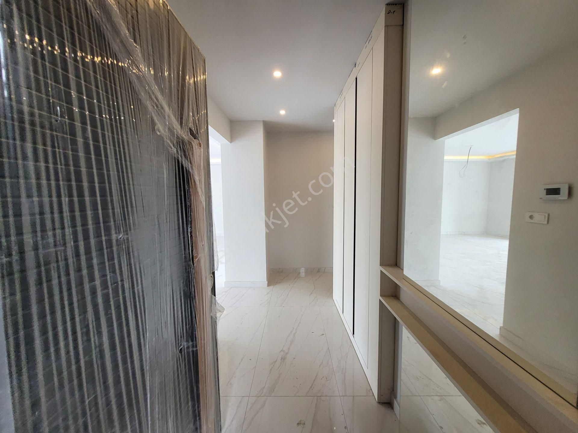 Kuşadası Ege Mah Satılık Yeni 3+1 Daire - Görsel 3