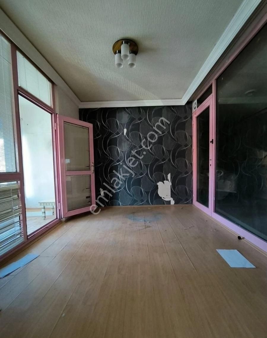 Etimesgut Merkezde Pasaj İçi 1.kat Büro Polat Emlak'tan - Görsel 2