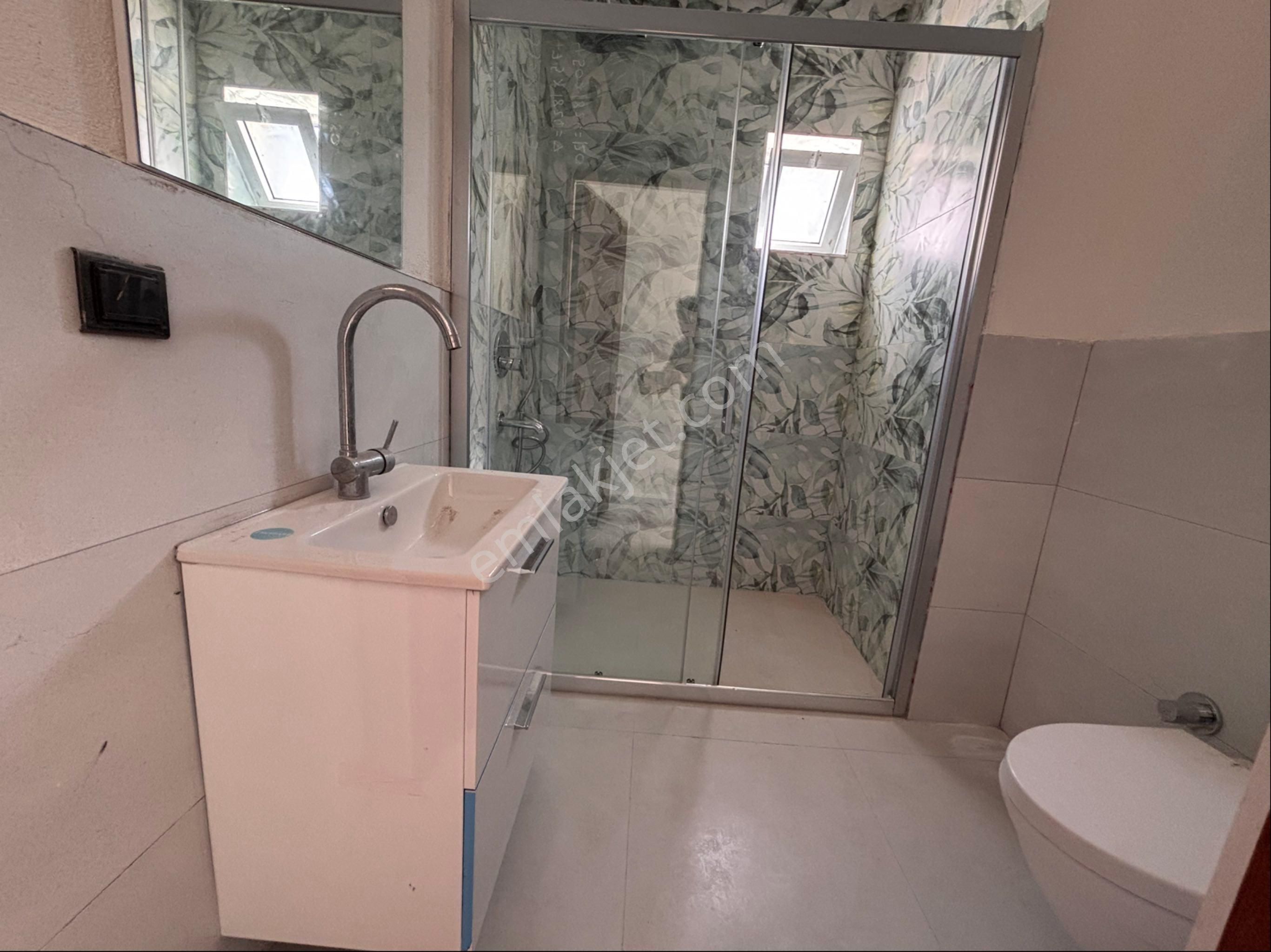 Türkbükü'nde Deniz Manzaralı Plajlı Ve Havuzlu Satılık Villa - Görsel 17