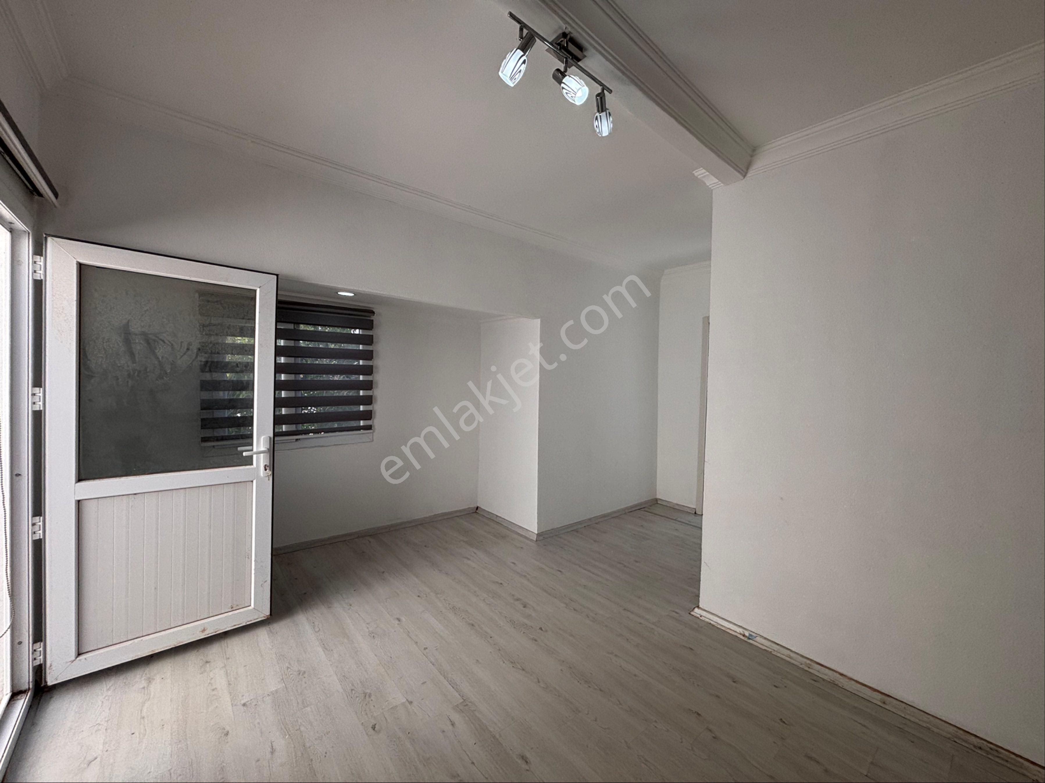 Türkbükü'nde Deniz Manzaralı Plajlı Ve Havuzlu Satılık Villa - Görsel 32