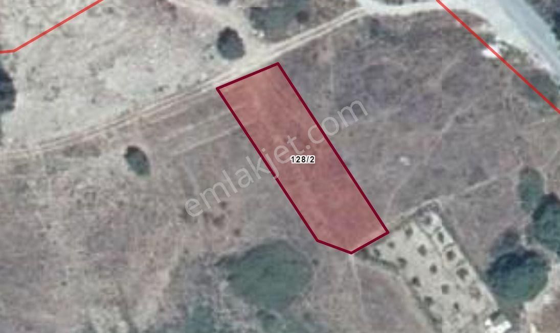 Kuşadası'n Da Tek Villalık Satılık 913 M2 Arsa - Görsel 3