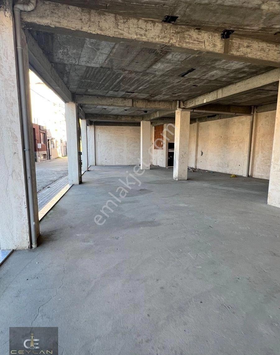 300 M2 Dükkan - Görsel 17