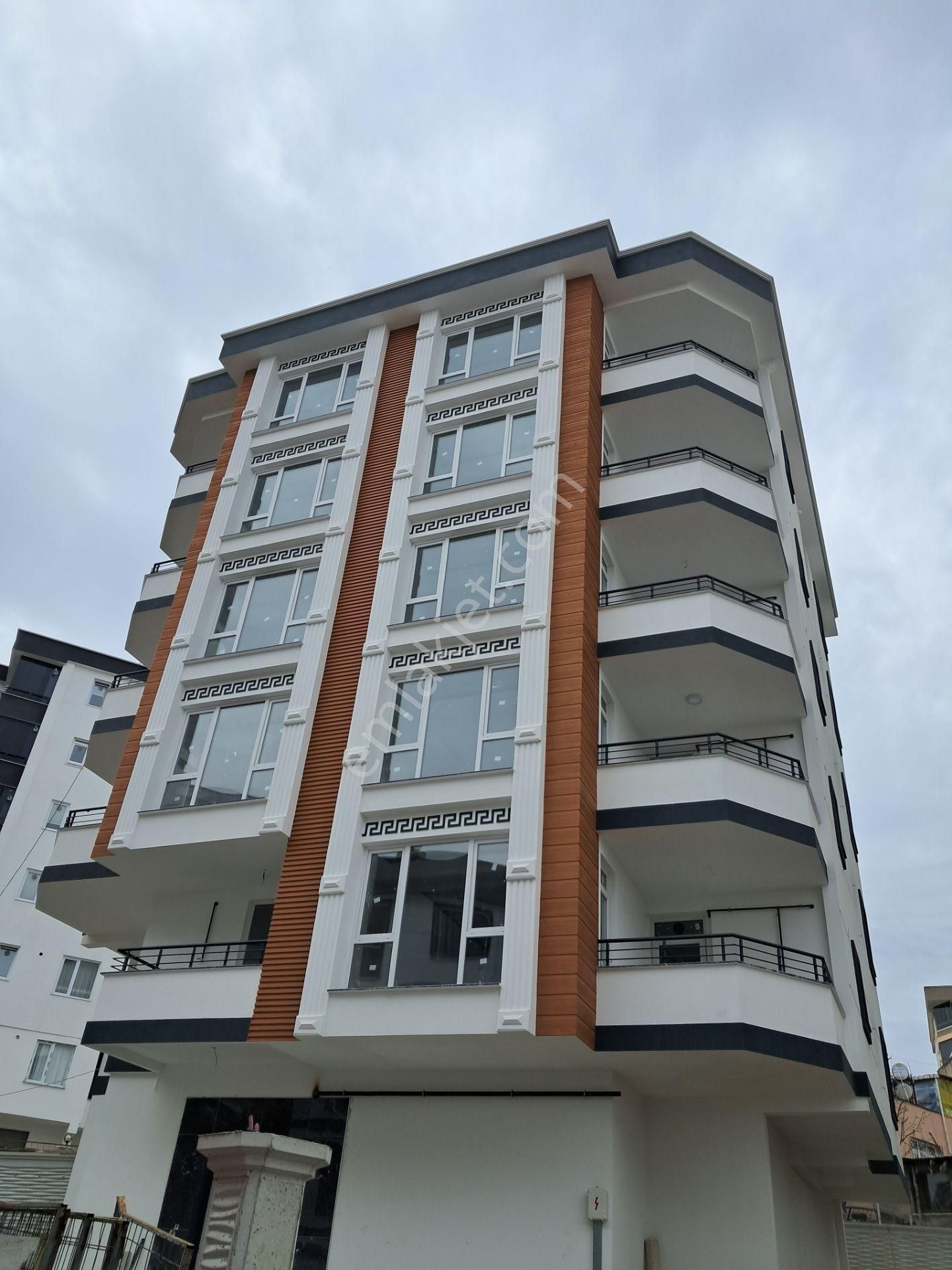 Truva'dan Atakum'da Tramvaya Yakın Deniz Manzaralı Sıfır 2+1 Daire