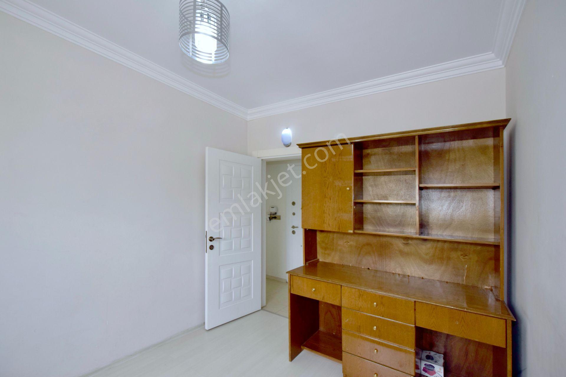Gazipaşa Merkezde İstiklal Mah. Cılızlar Sitesinde 2+1 Daire - Görsel 14