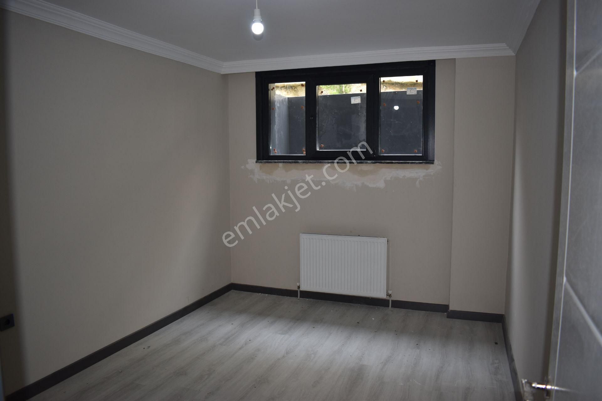 Büyükçekmece Cumhuriyet Mah Lüx Merkezi Sıfır Geniş Bahçeli 3+1 Satılık Daire - Görsel 12