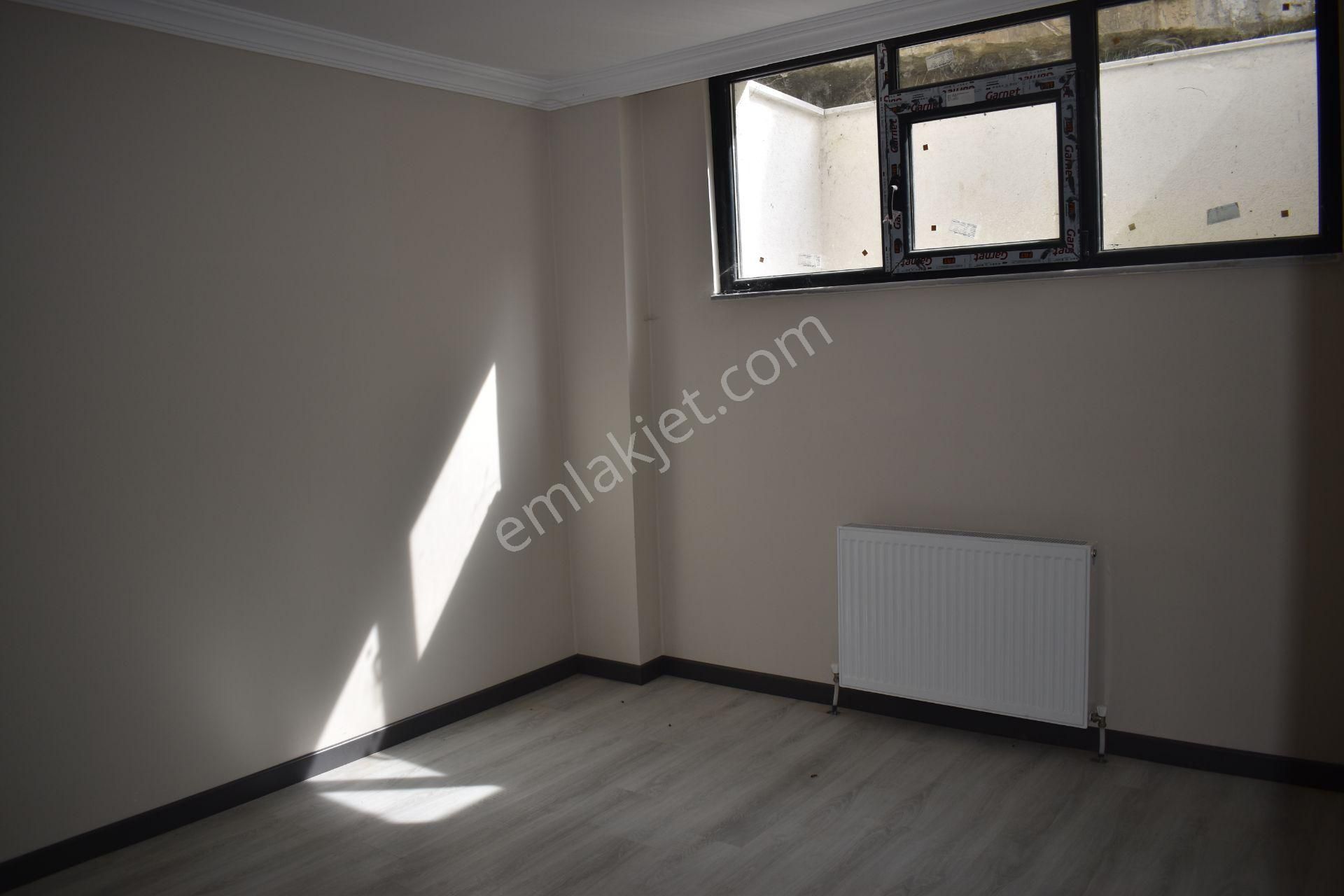 Büyükçekmece Cumhuriyet Mah Lüx Merkezi Sıfır Geniş Bahçeli 3+1 Satılık Daire - Görsel 15