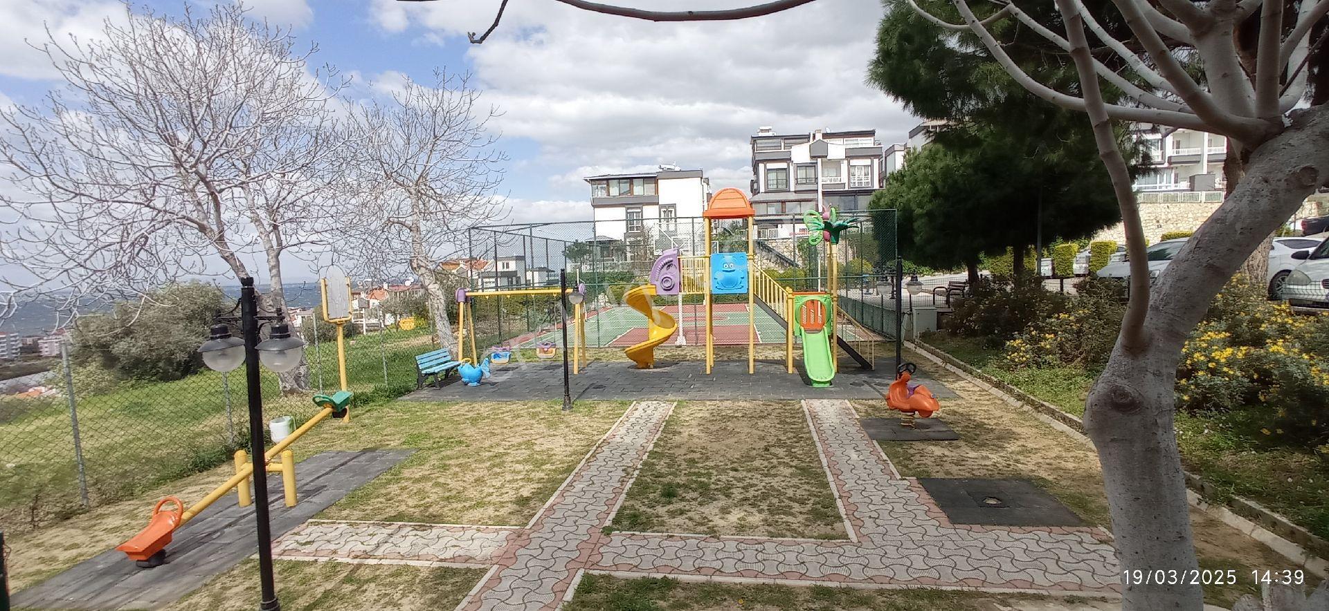 Güzelbahçe Kolejler Bölgesinde , Kapalı Mutfaklı, Ebebeyn Banyolu 3+1 Villa Satılık. - Görsel 34