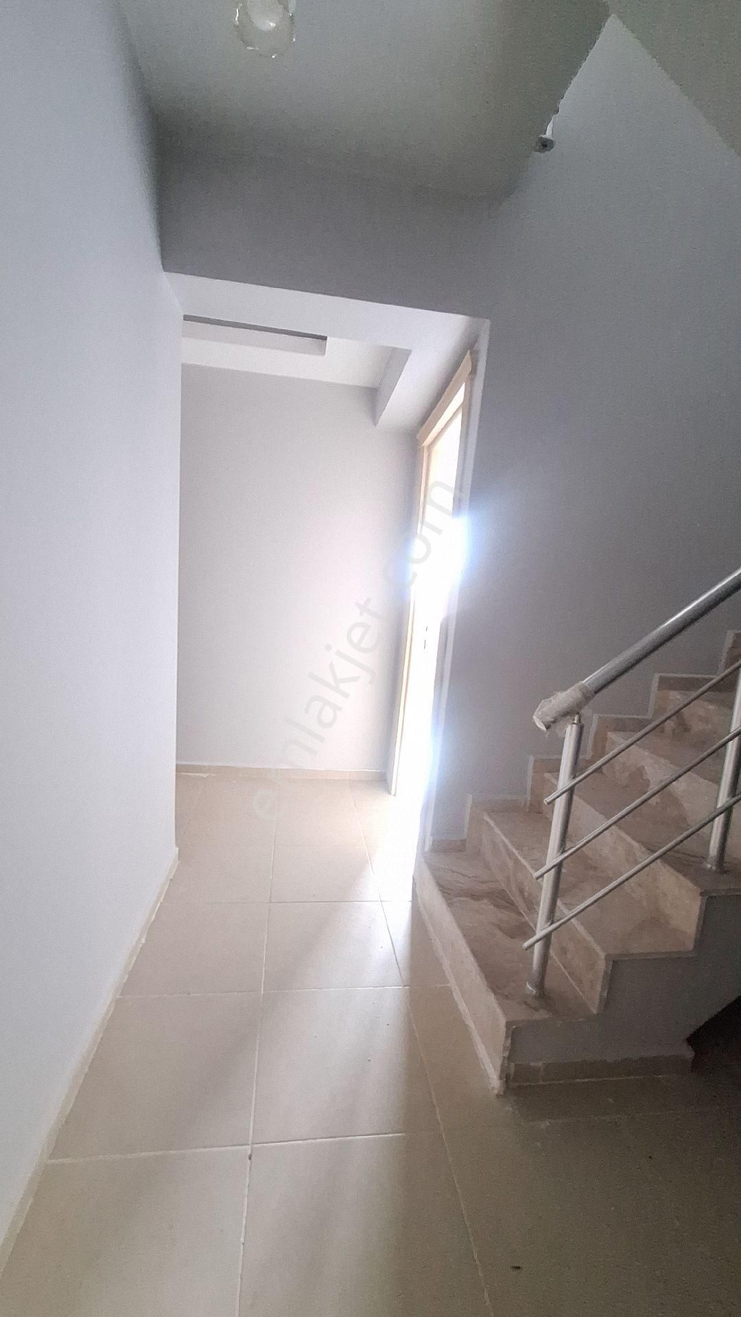 Tam Merkezde 4+1 Hıç Kulanılmamış Teraslı Daire Dublex - Görsel 17