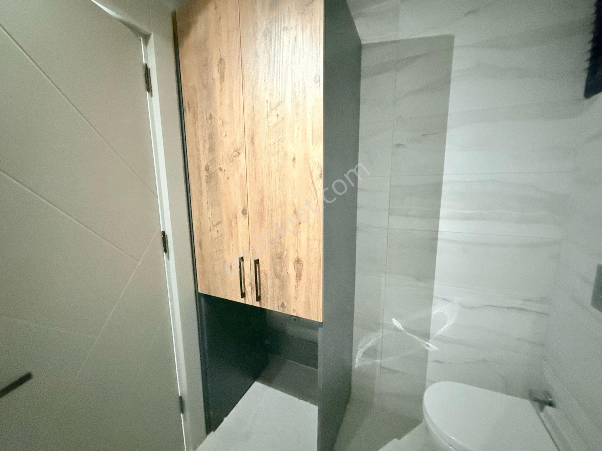 Arve'den Tece'de Sahile Yakın,havuzlu Ve Konforlu 1+1 - Görsel 4