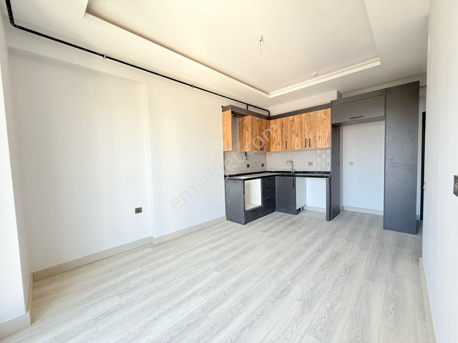 Arve'den Tece'de Sahile Yakın,havuzlu Ve Konforlu 1+1 - Görsel 14