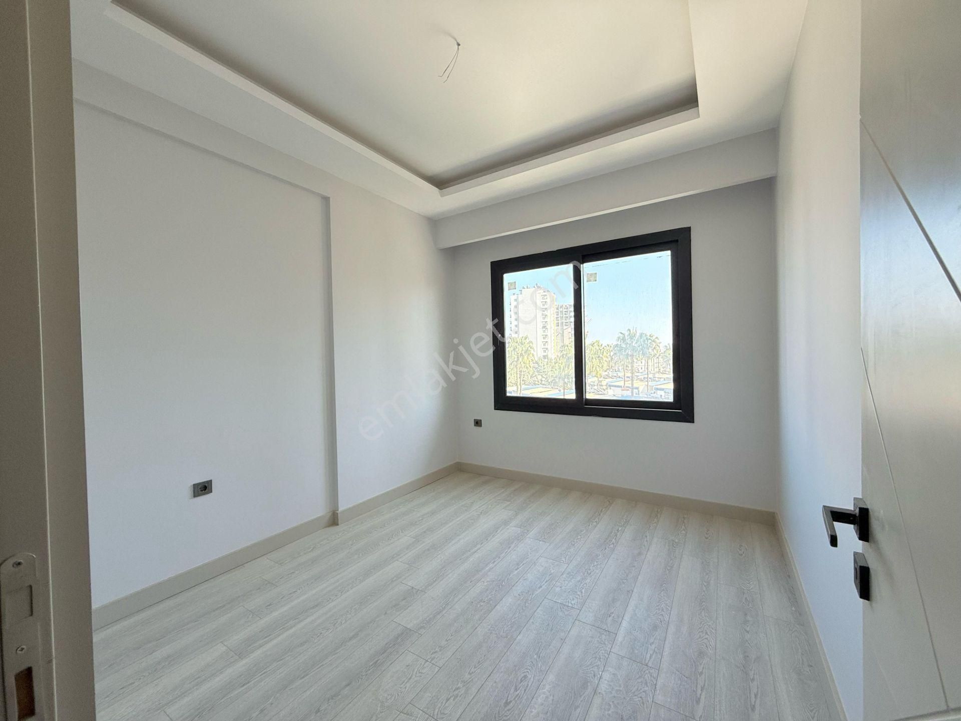 Arve'den Tece'de Sahile Yakın,havuzlu Ve Konforlu 1+1 - Görsel 11