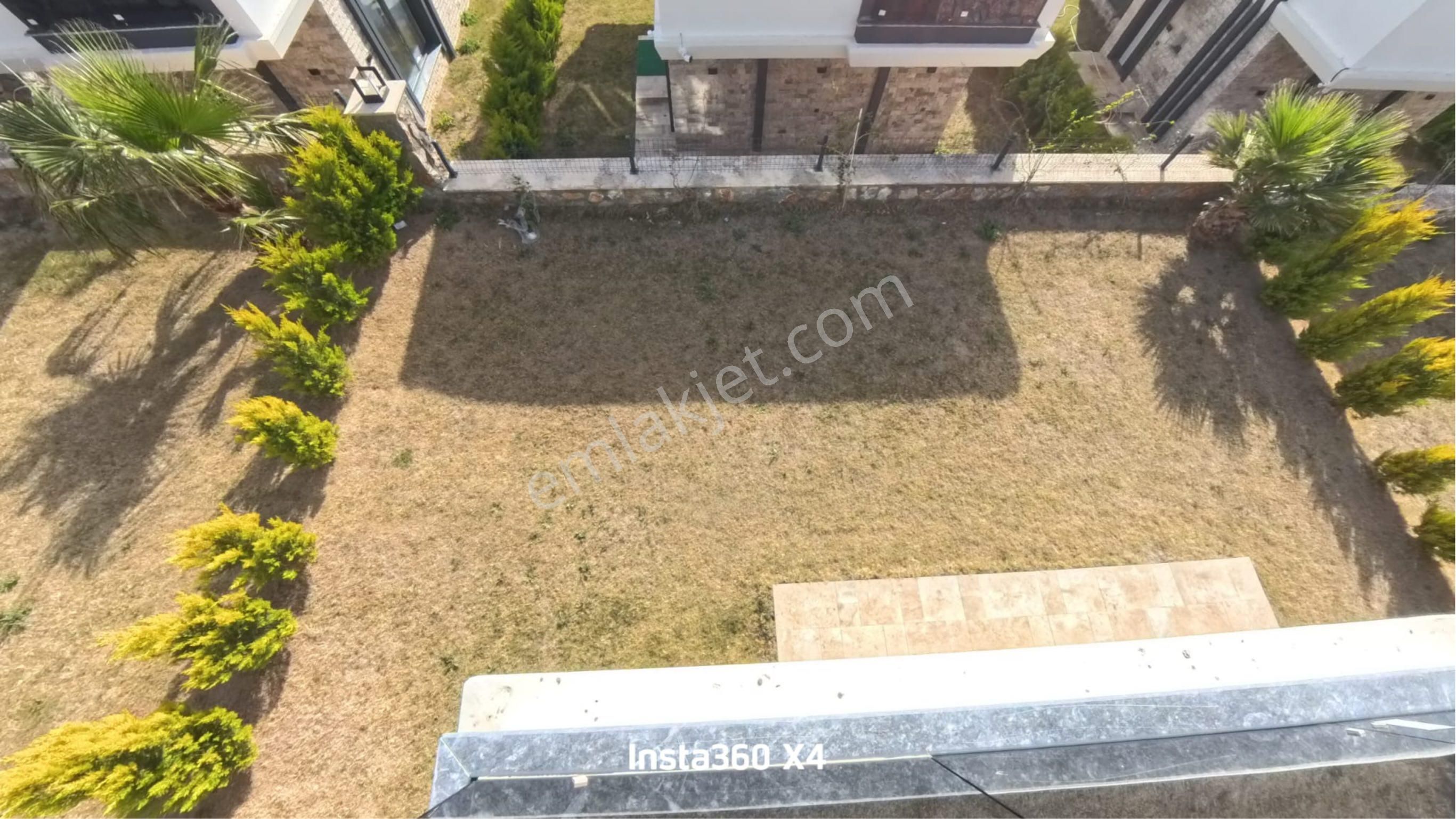 Havuzlu Özel Sitede Müstakil 3+1 Villa - Görsel 20