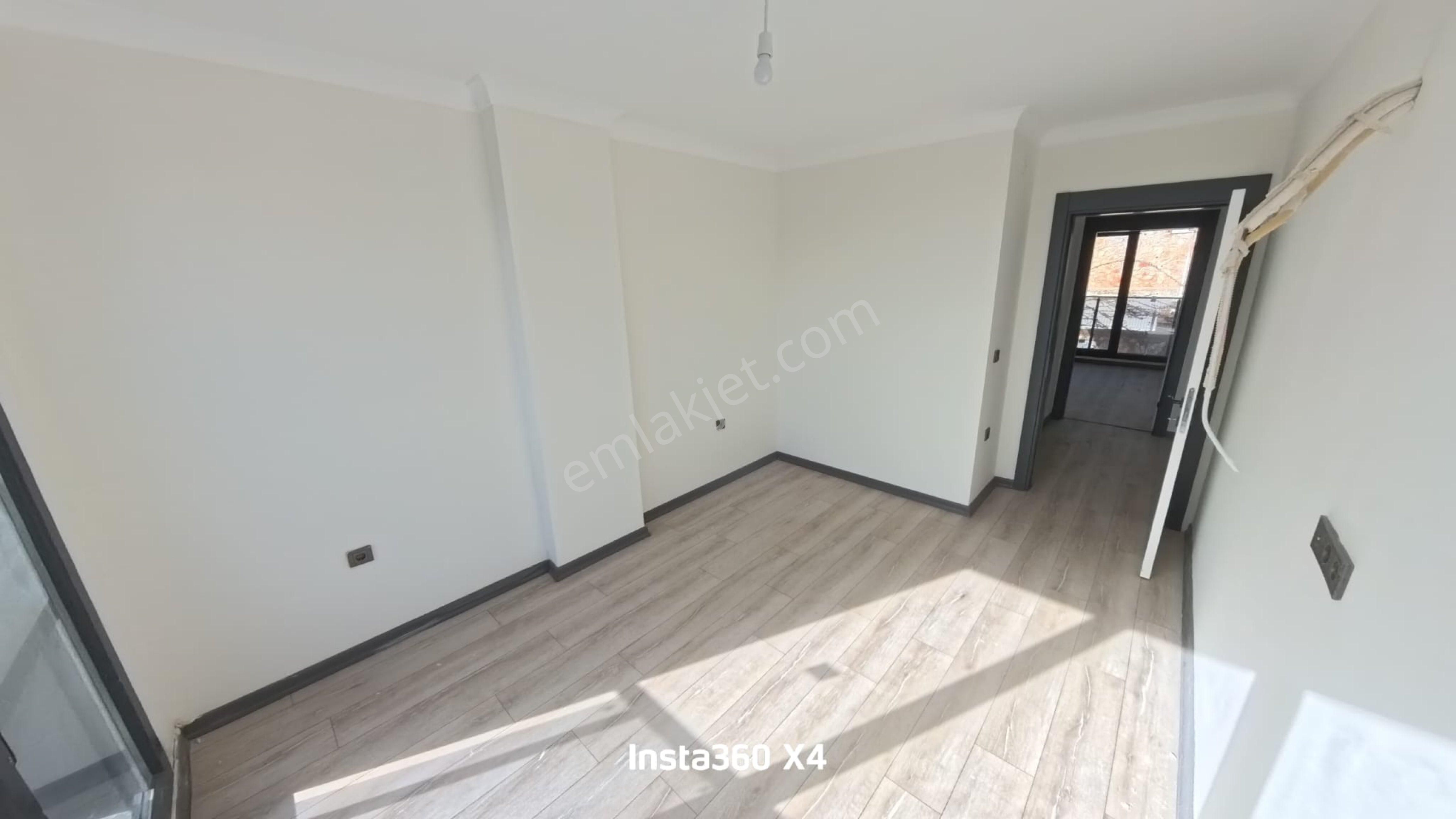 Havuzlu Özel Sitede Müstakil 3+1 Villa - Görsel 16