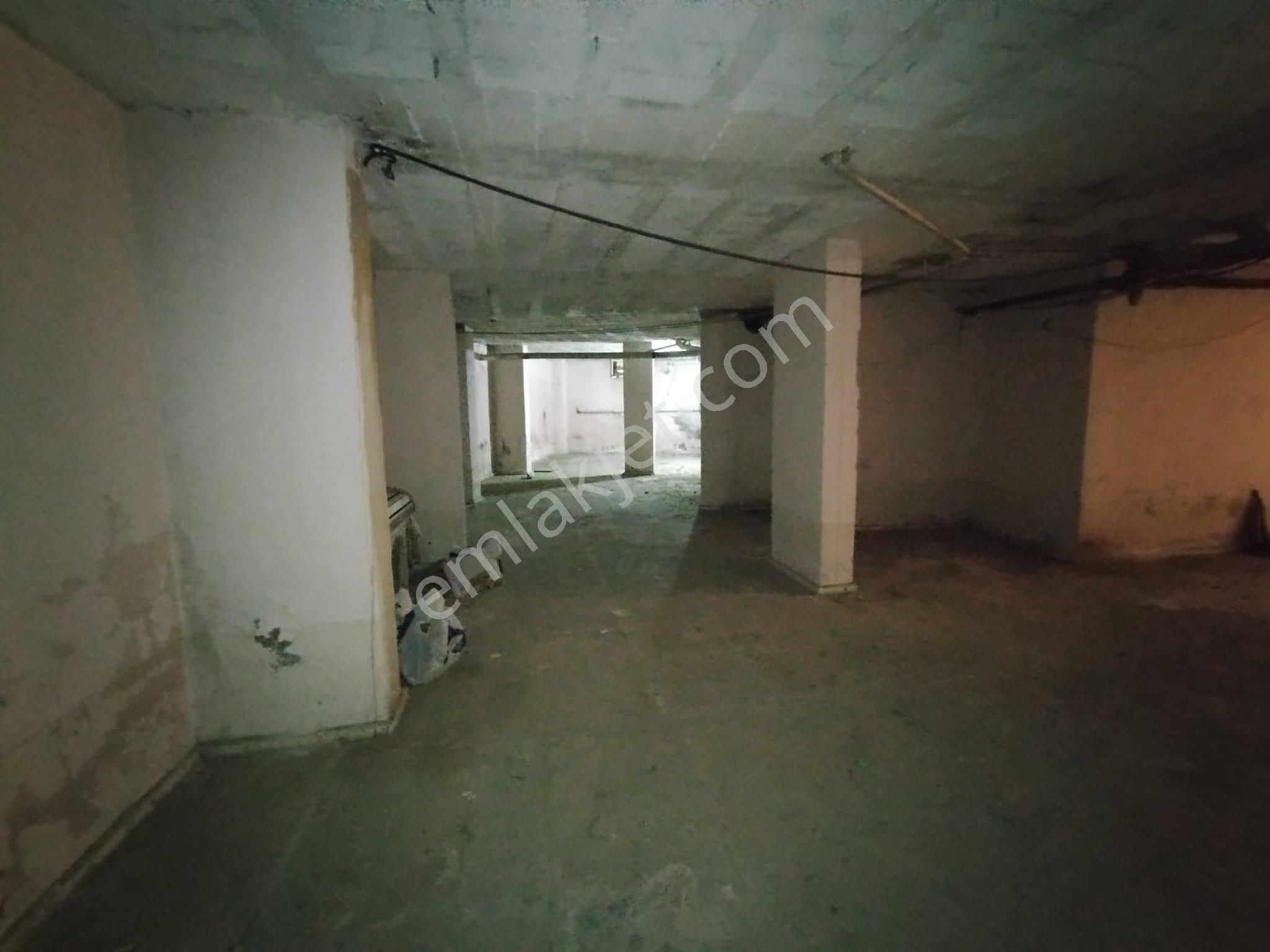 Zorlu Gayrimenkul'den Reşatbey Cumhuriyet Cad. Satılık Depo ** 375 Mt2 ** - Görsel 7