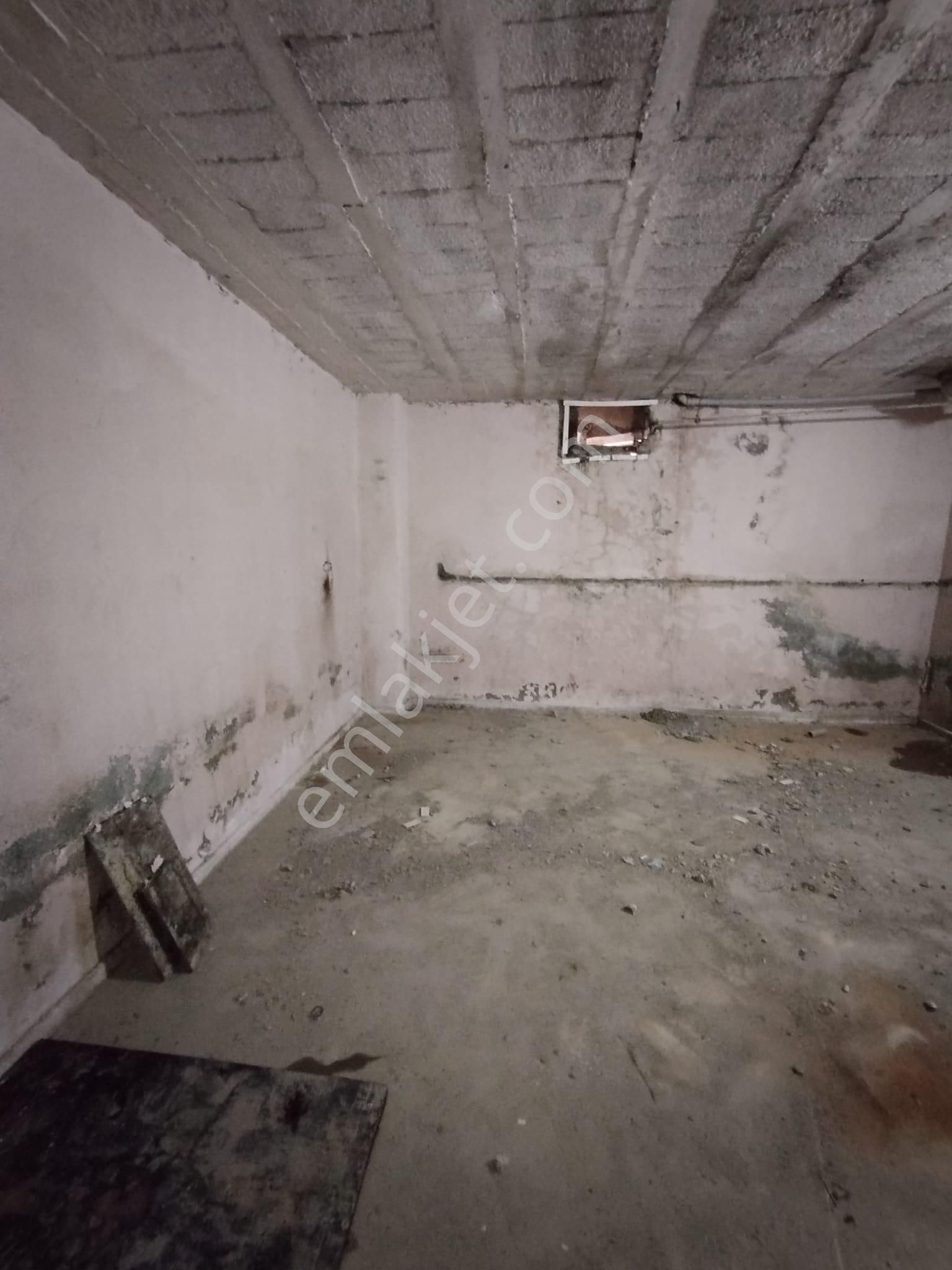 Zorlu Gayrimenkul'den Reşatbey Cumhuriyet Cad. Satılık Depo ** 375 Mt2 ** - Görsel 4