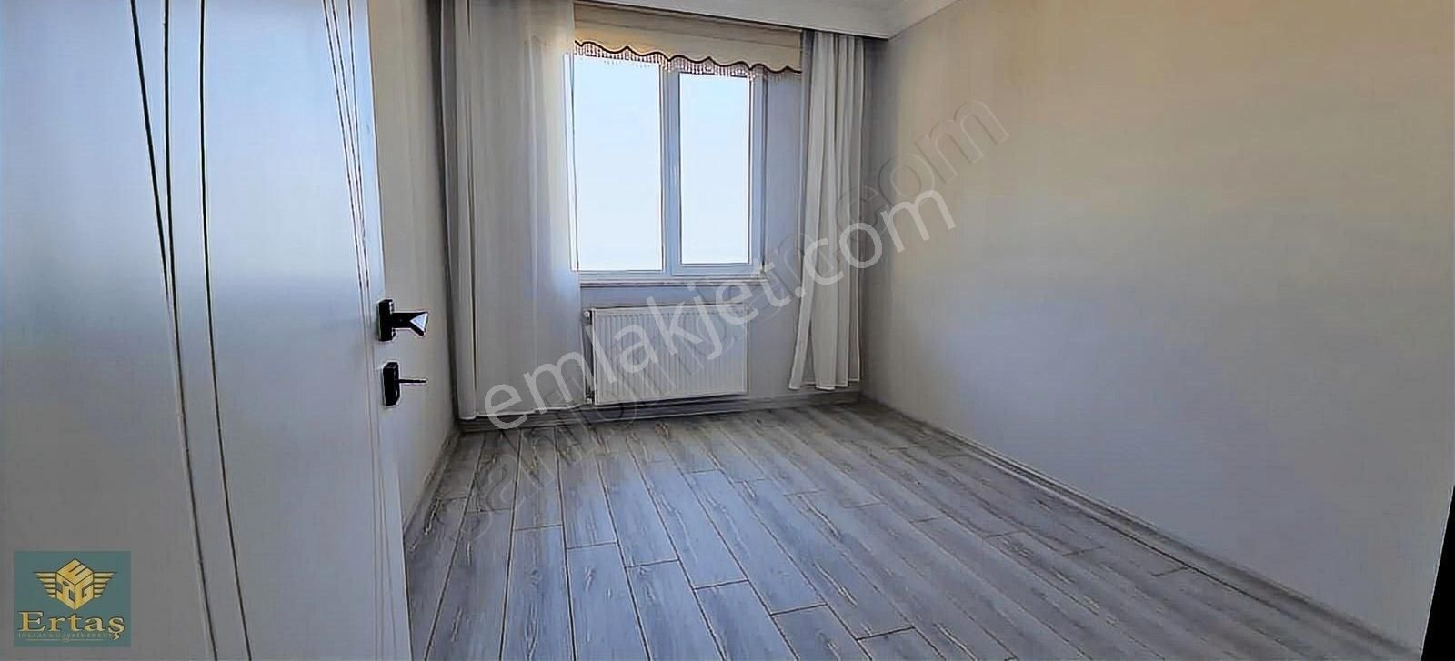 Panoramik Deniz Manzaralı, Eşyalı Ve Kiracılı 1+1 Daire