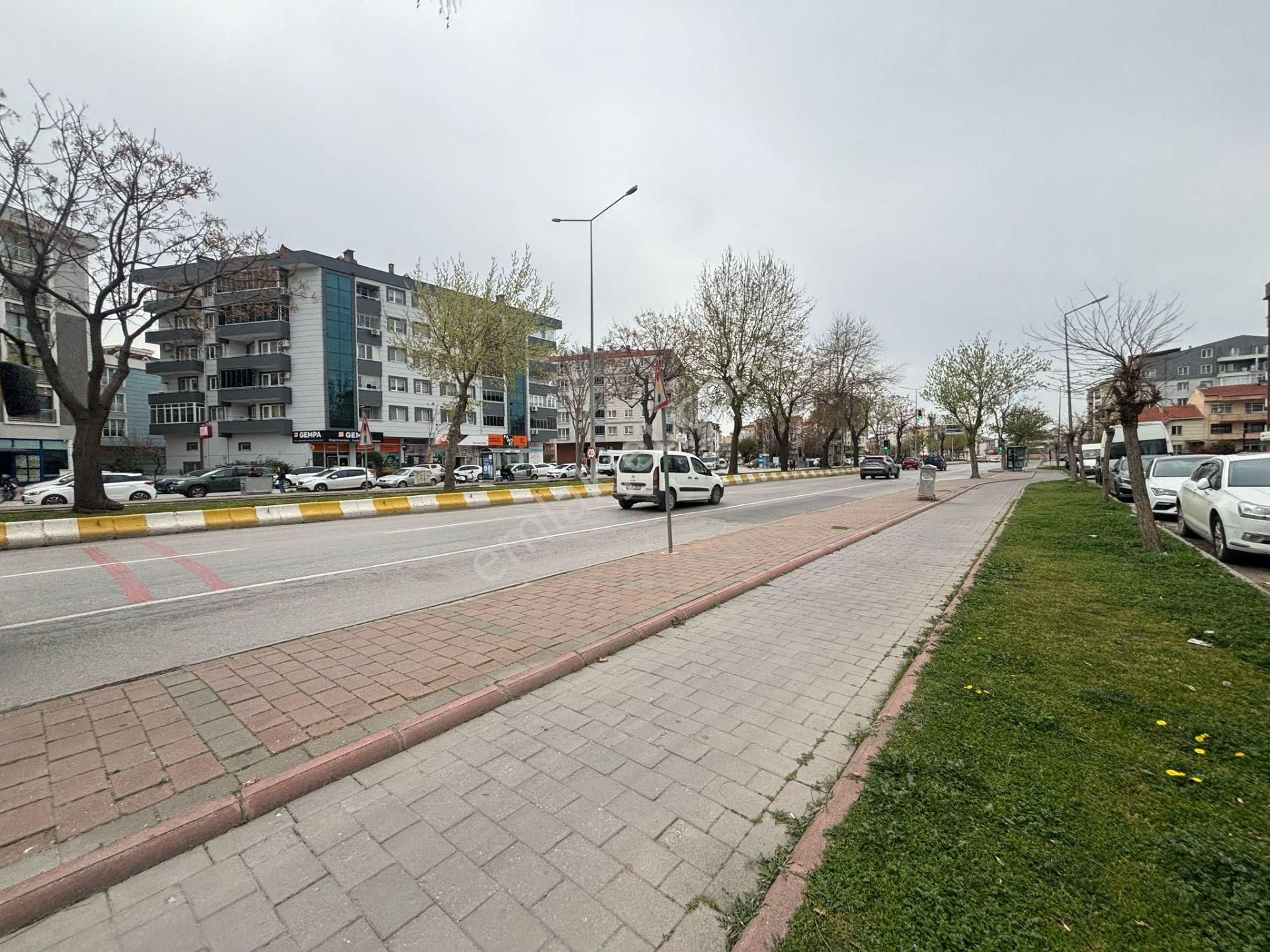 Çanakkale Merkez Troya Caddesinde Satılık 1+1 Daire - Görsel 3